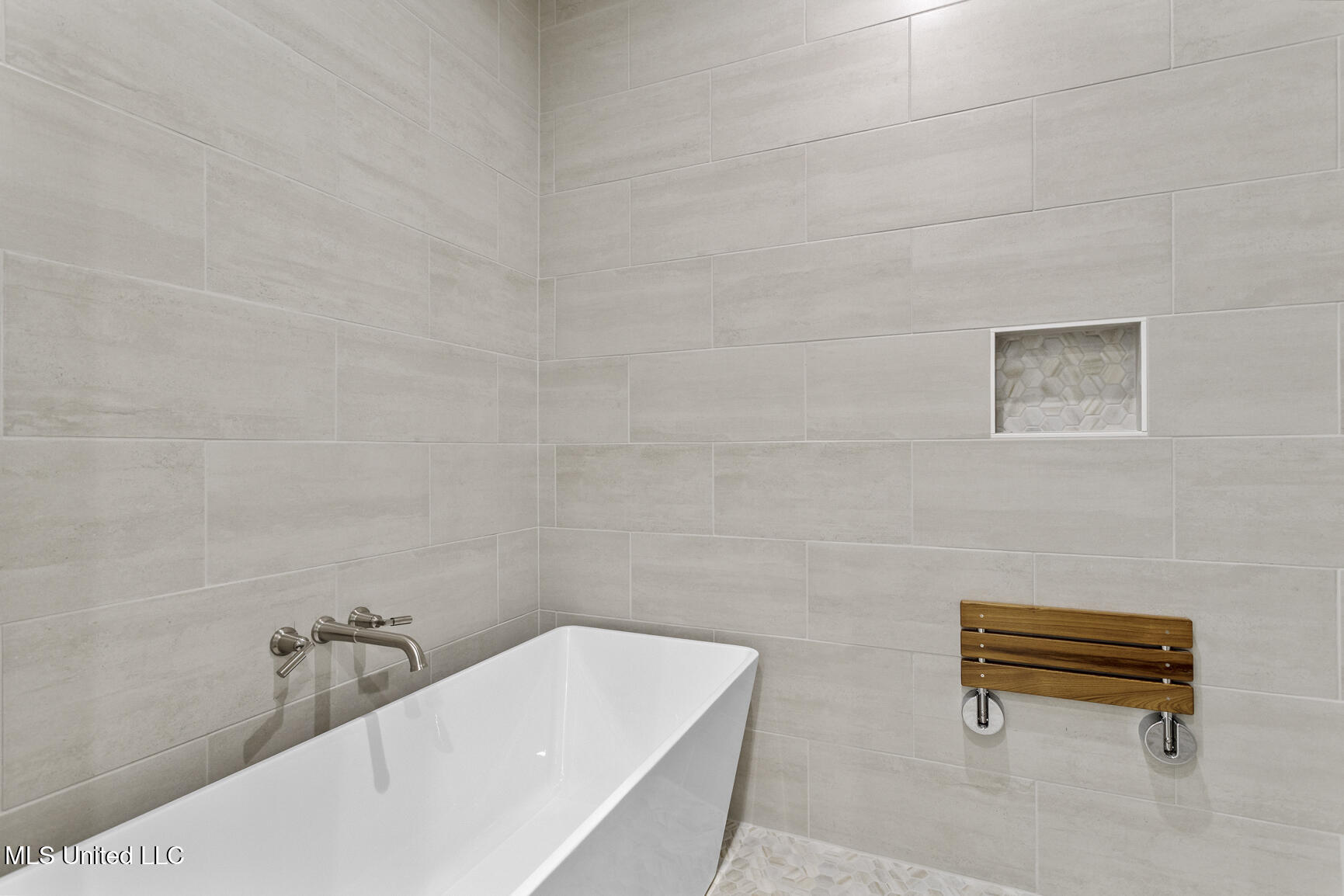 166 Hunters Cove Property Photo 24