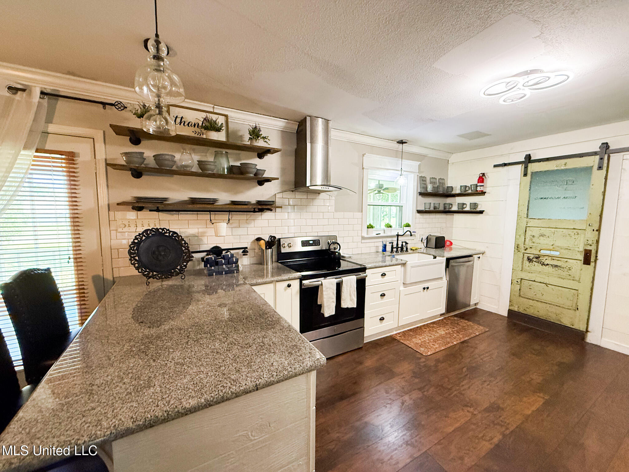 5630 Ahuli Place Property Photo 8