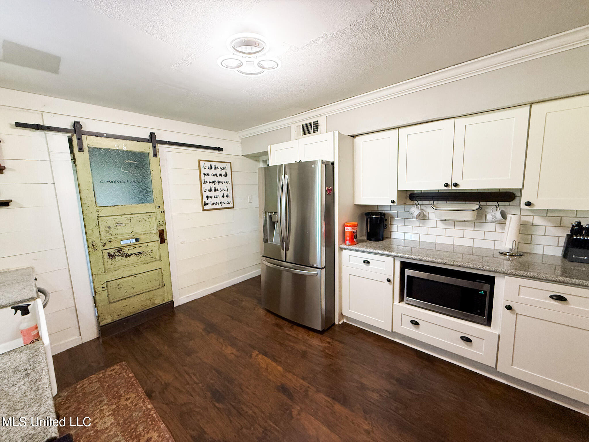 5630 Ahuli Place Property Photo 11