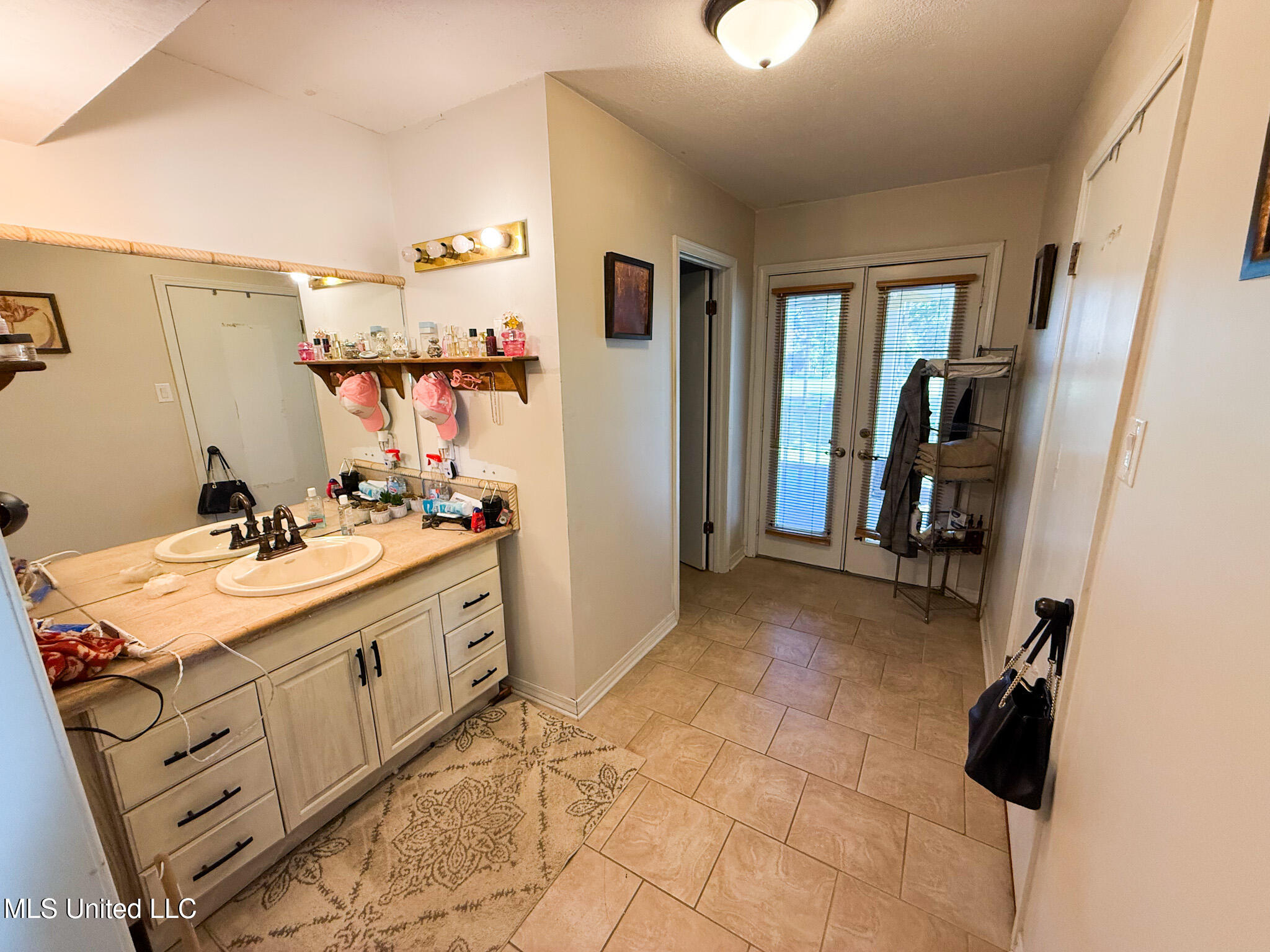 5630 Ahuli Place Property Photo 17