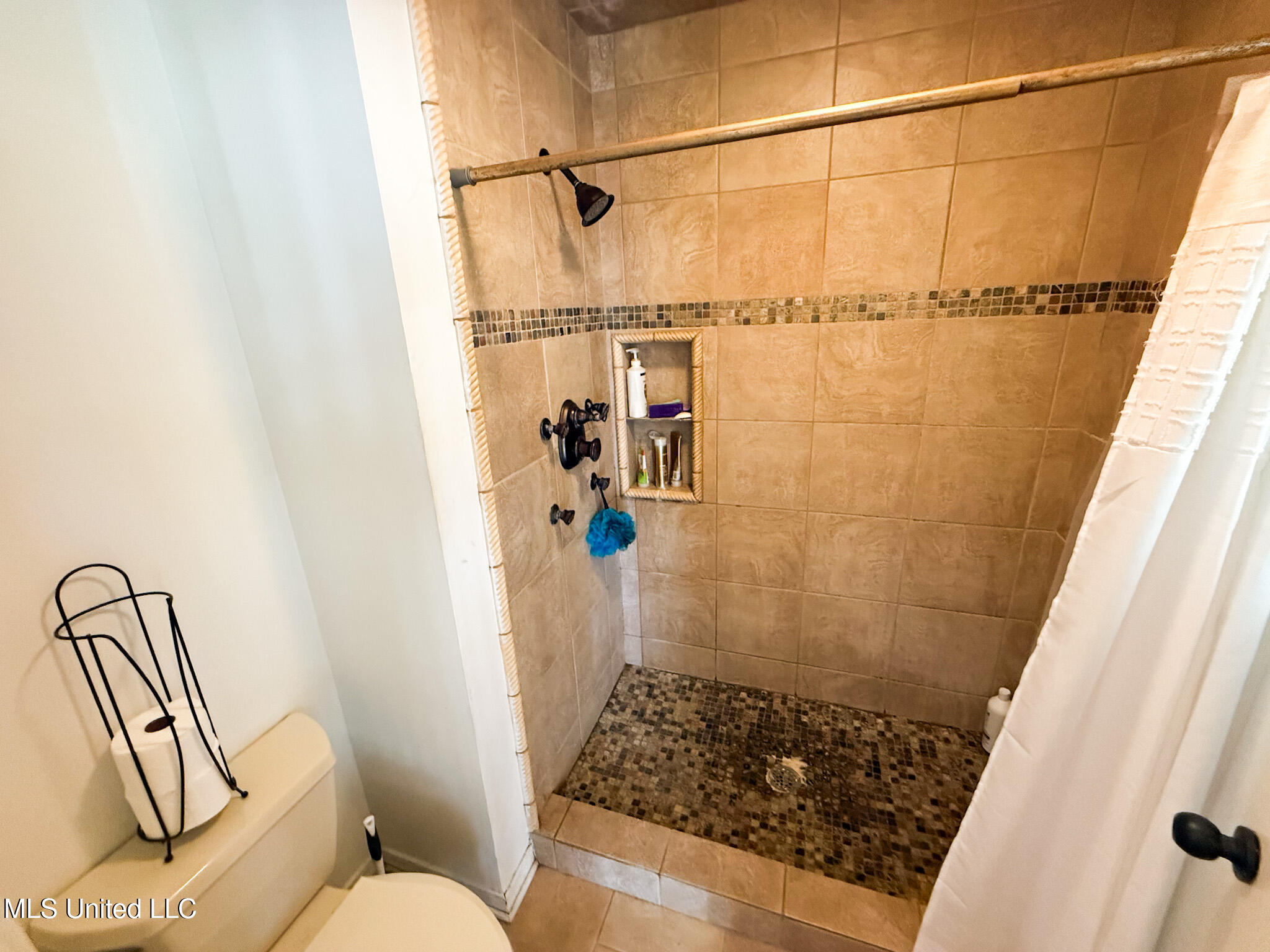 5630 Ahuli Place Property Photo 18