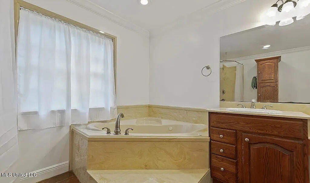 233 Henley Place Property Photo 14