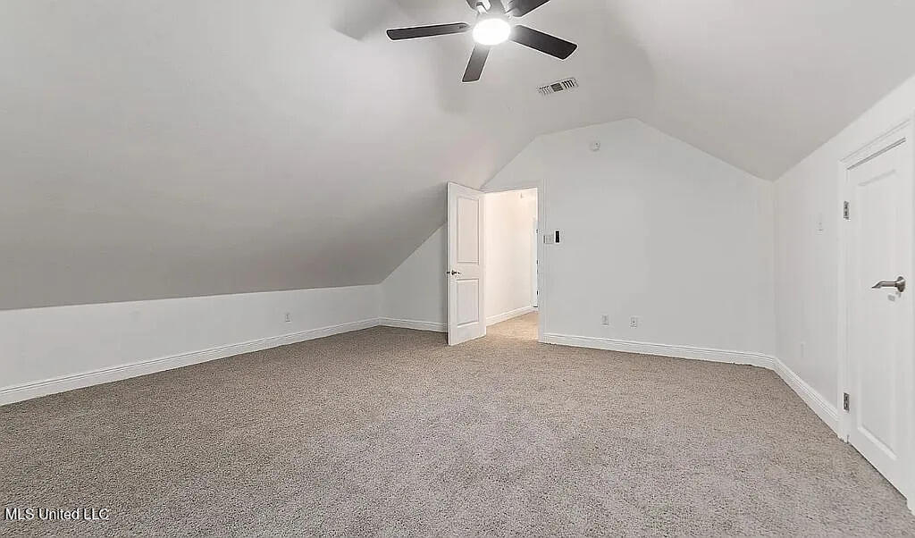 233 Henley Place Property Photo 17