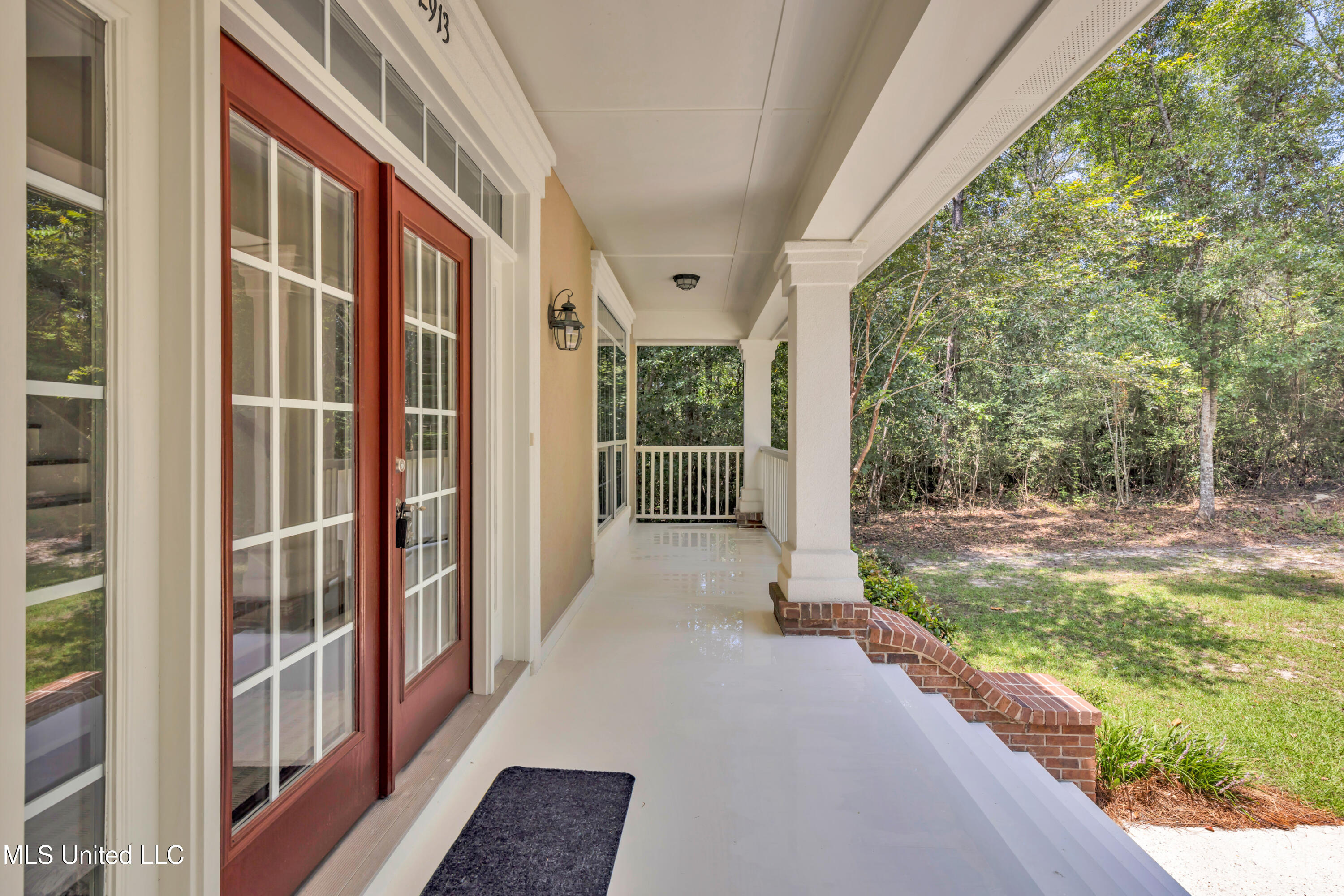 2913 Holden Drive Property Photo 6