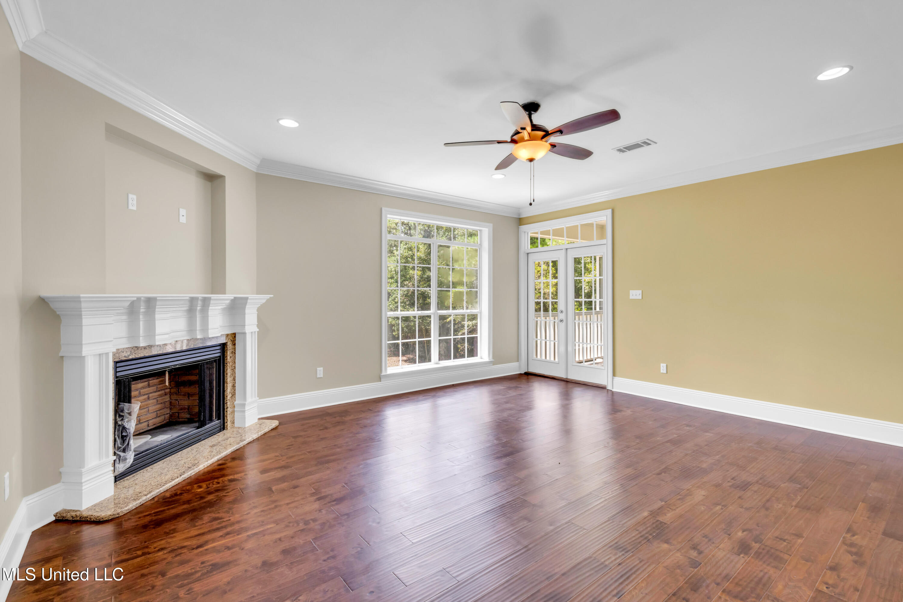 2913 Holden Drive Property Photo 23