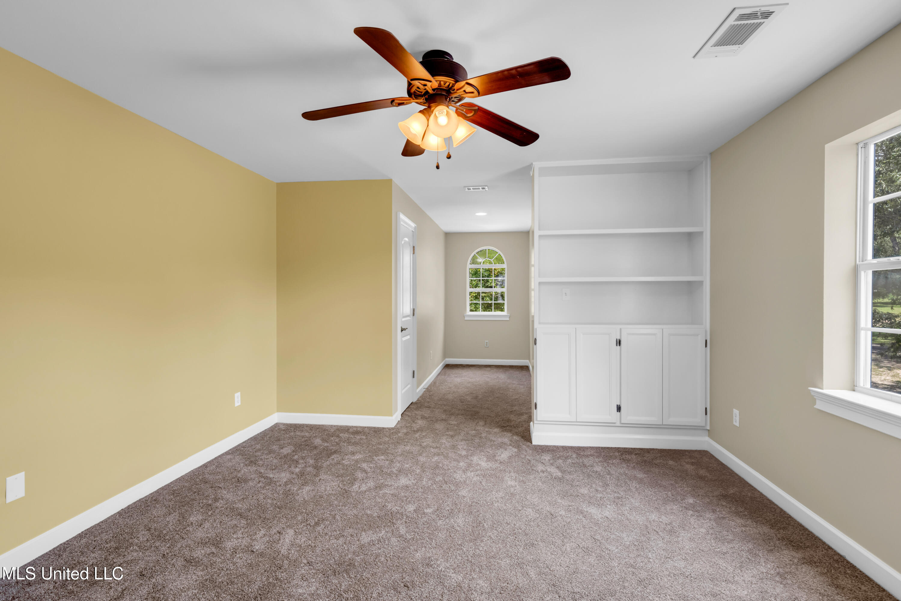 2913 Holden Drive Property Photo 38