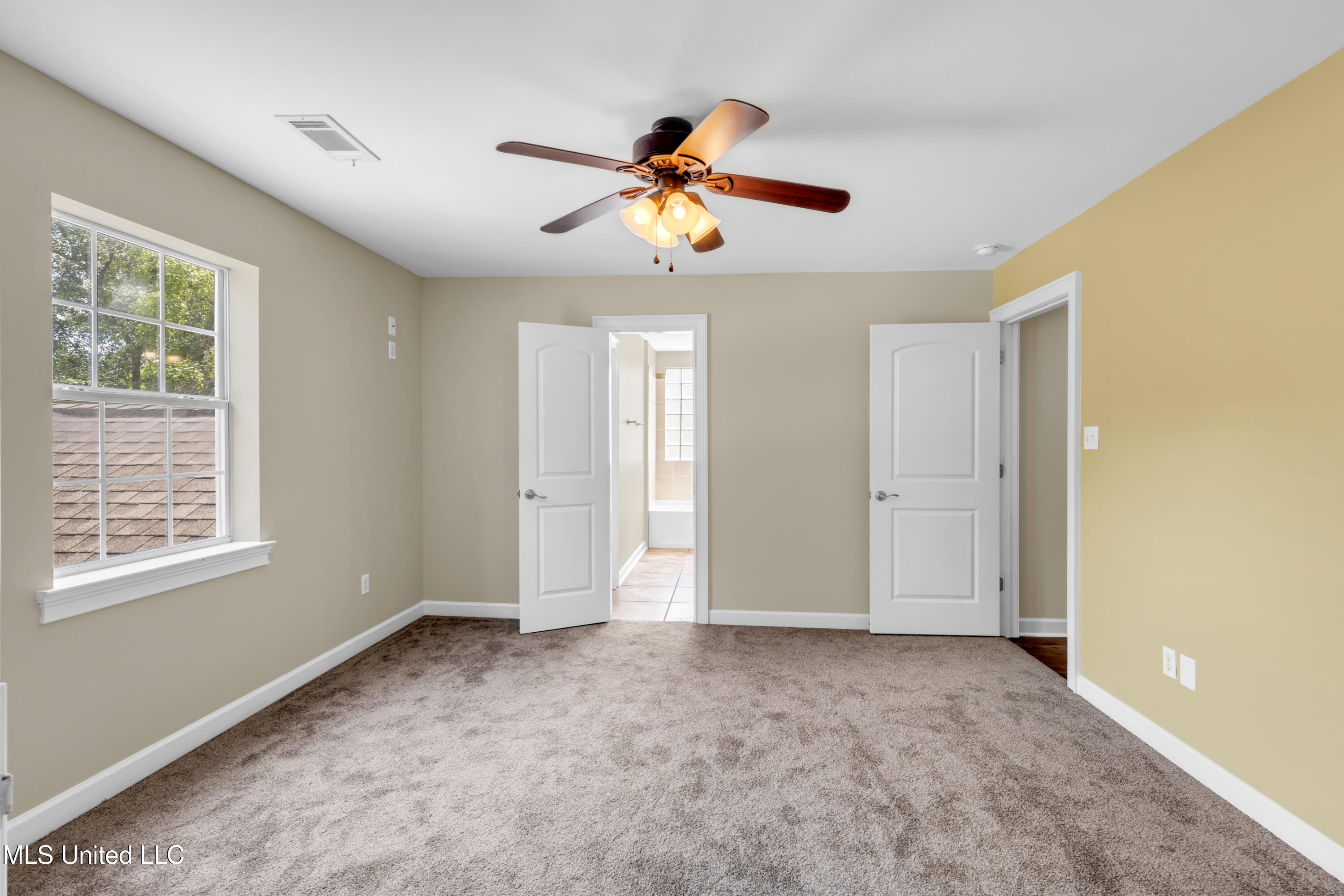 2913 Holden Drive Property Photo 39