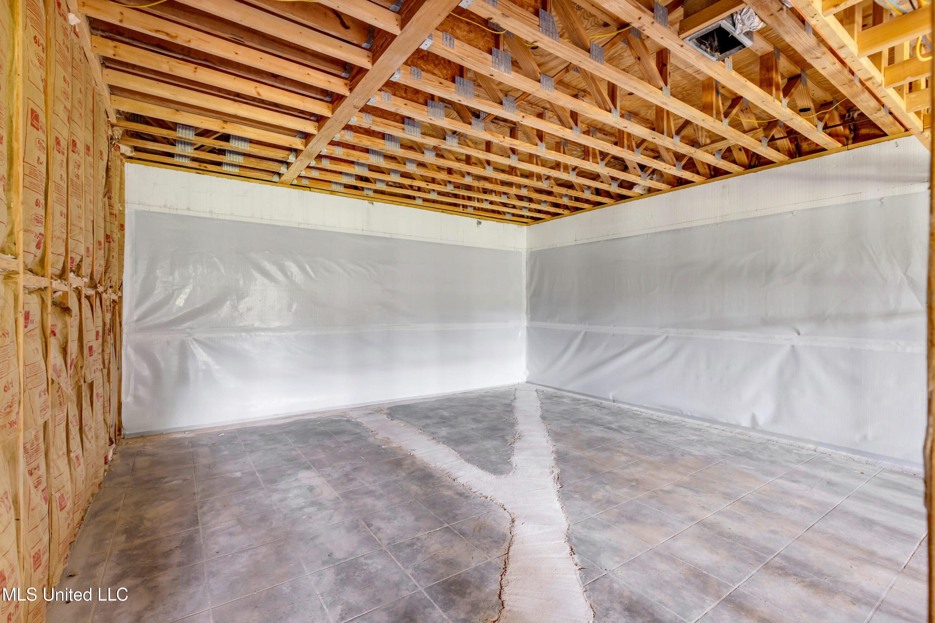 2913 Holden Drive Property Photo 45