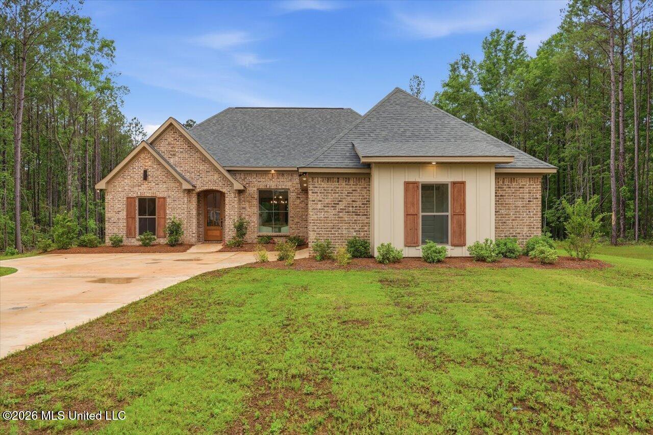 143 Ashwood Lane Property Photo 1
