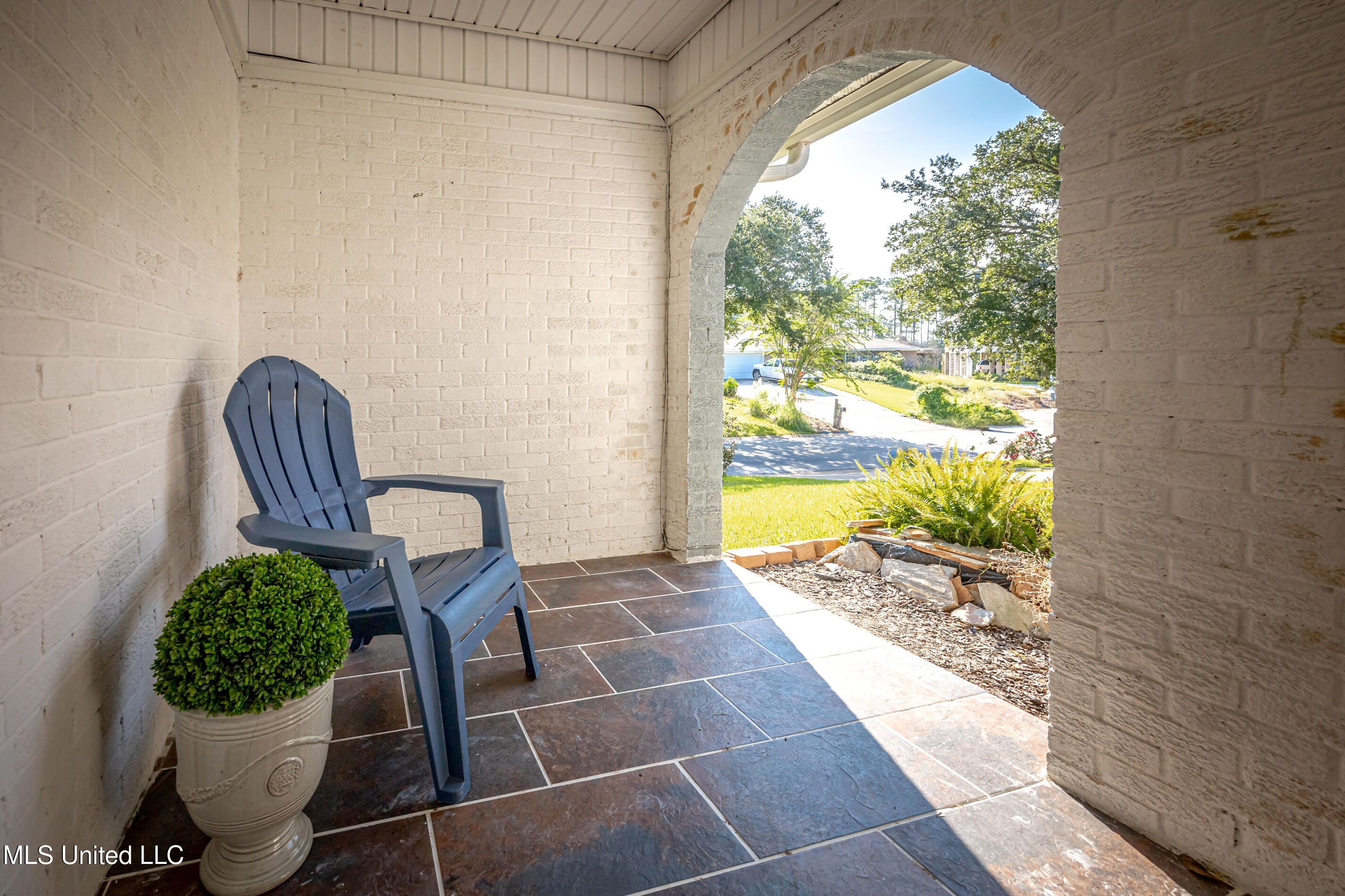 6009 Switzer Cove Property Photo 8