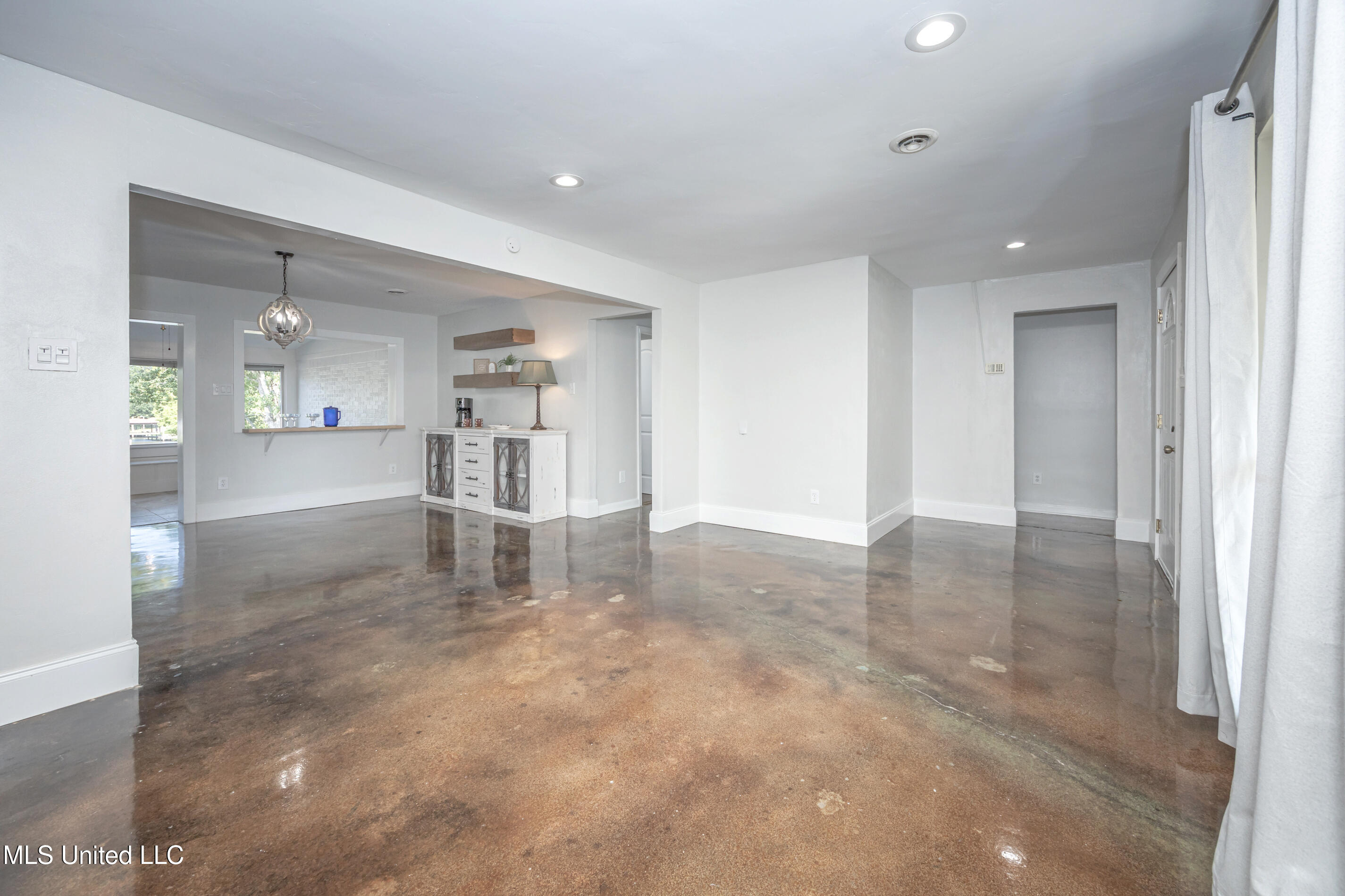 6009 Switzer Cove Property Photo 15
