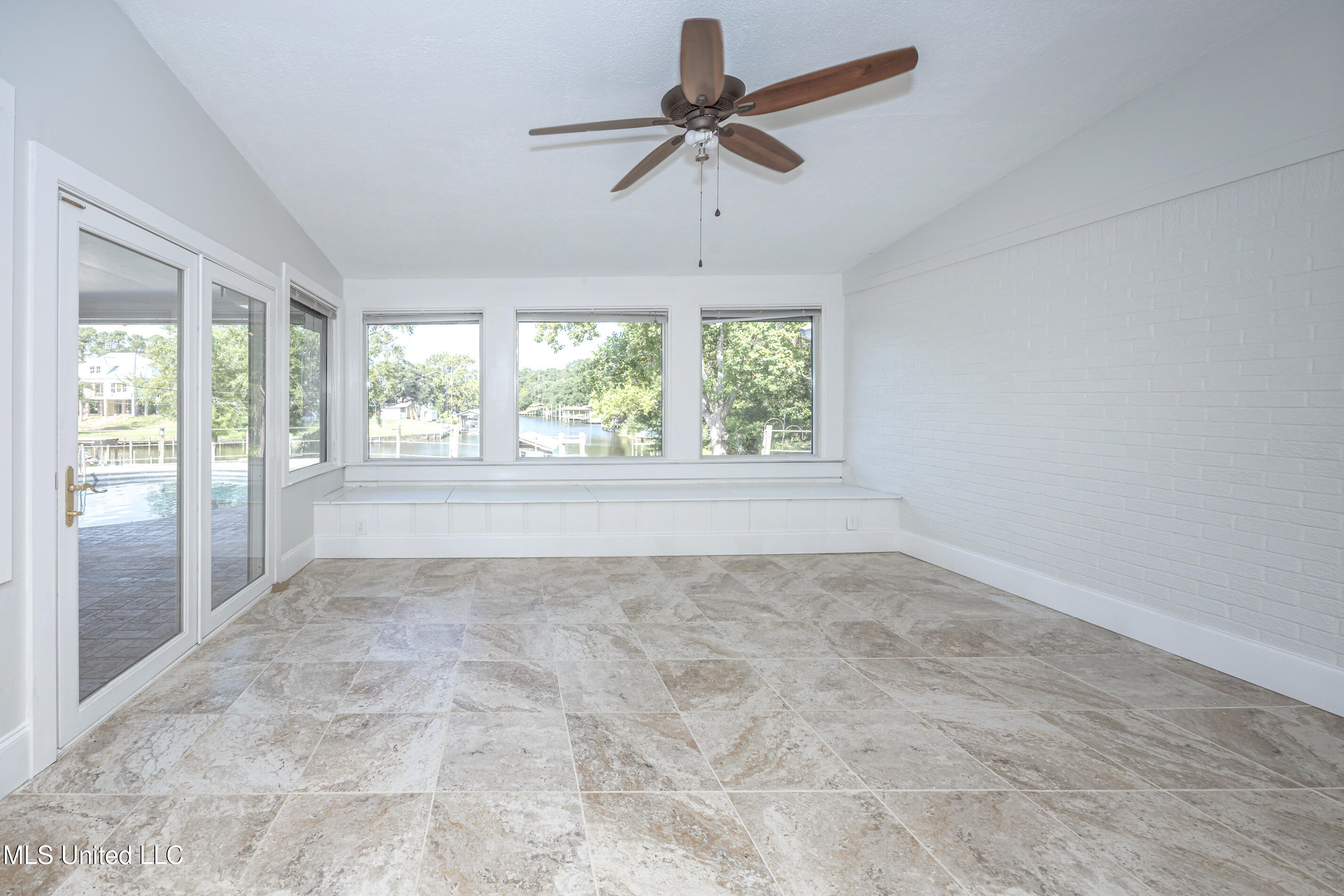 6009 Switzer Cove Property Photo 27