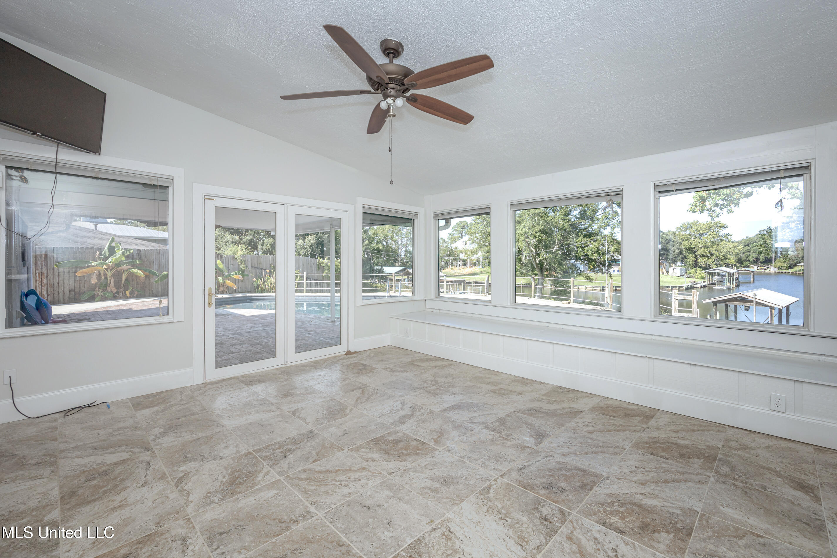 6009 Switzer Cove Property Photo 28