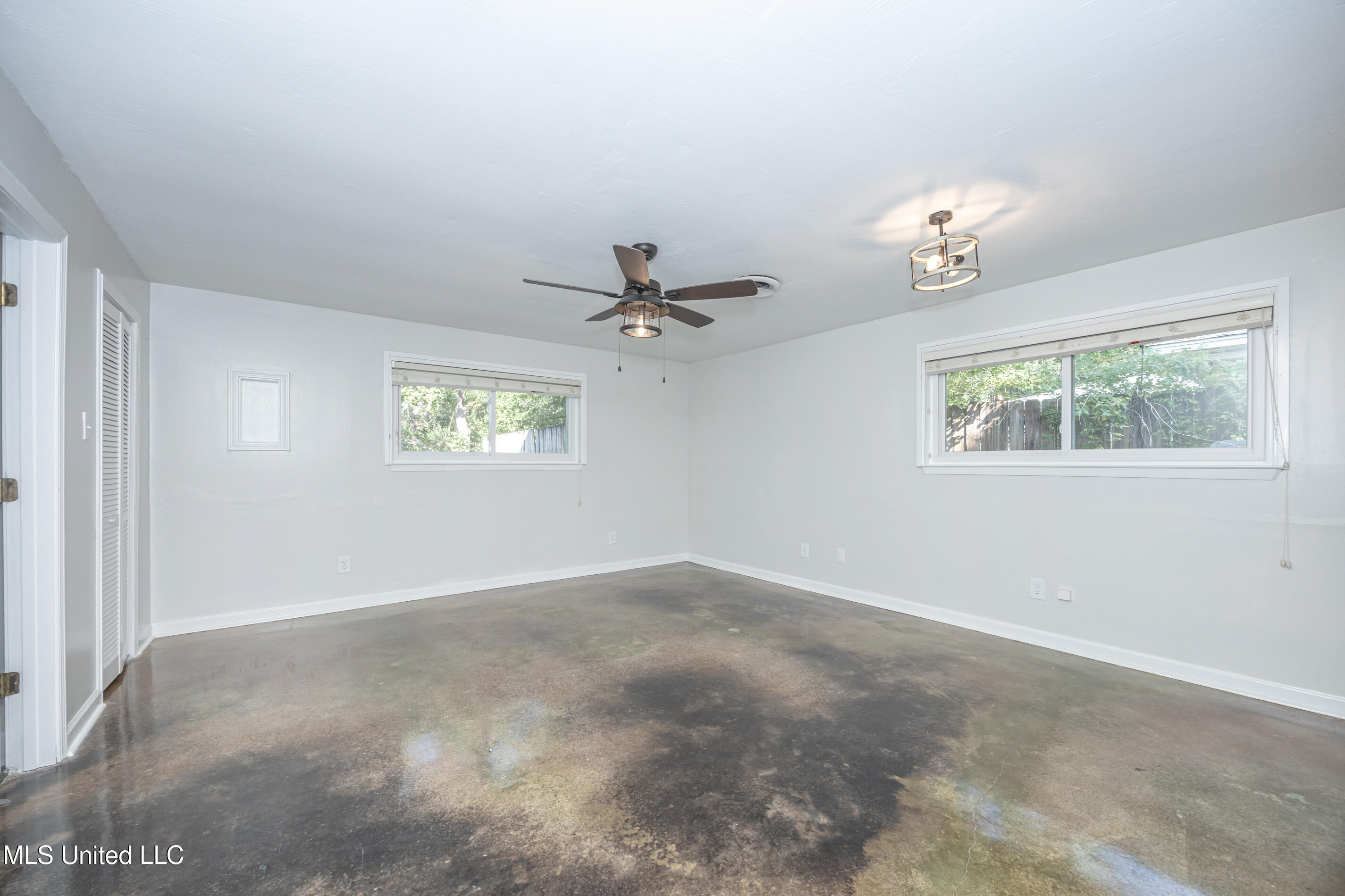 6009 Switzer Cove Property Photo 35