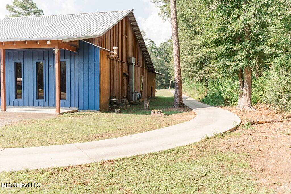 2467 S Highway 43 S Property Photo 5