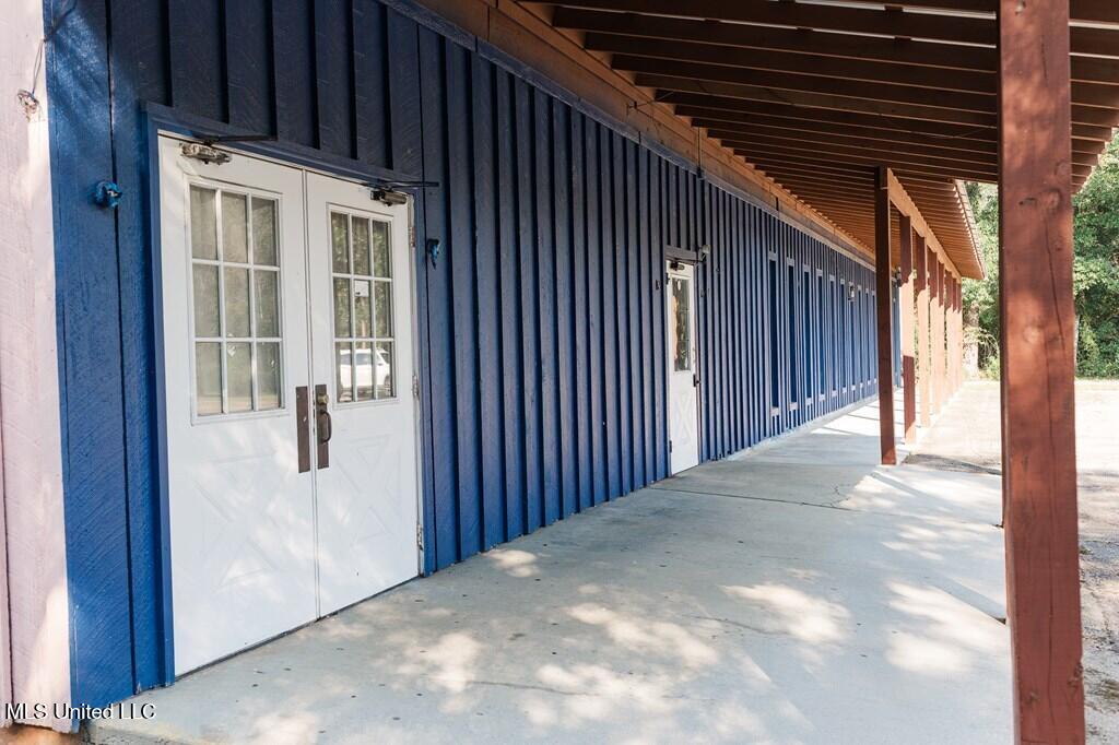 2467 S Highway 43 S Property Photo 6