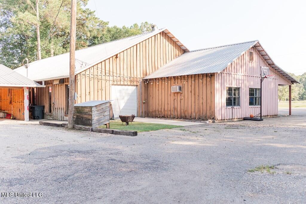 2467 S Highway 43 S Property Photo 7