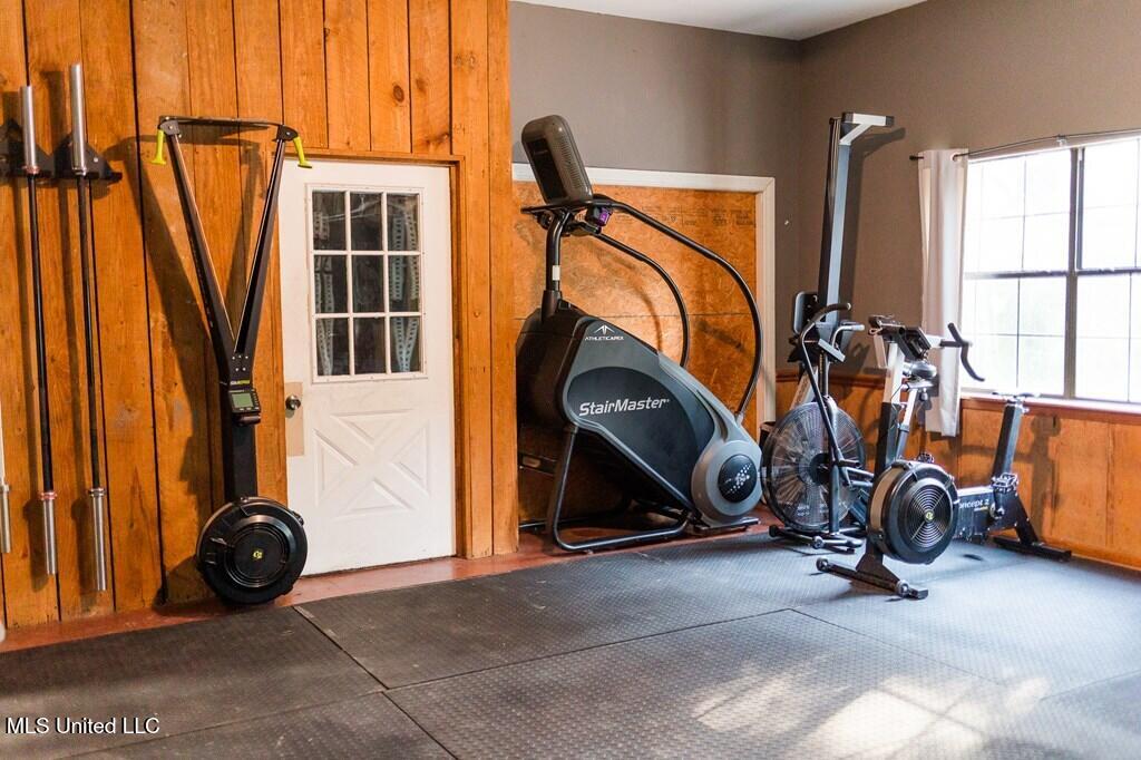 2467 S Highway 43 S Property Photo 9