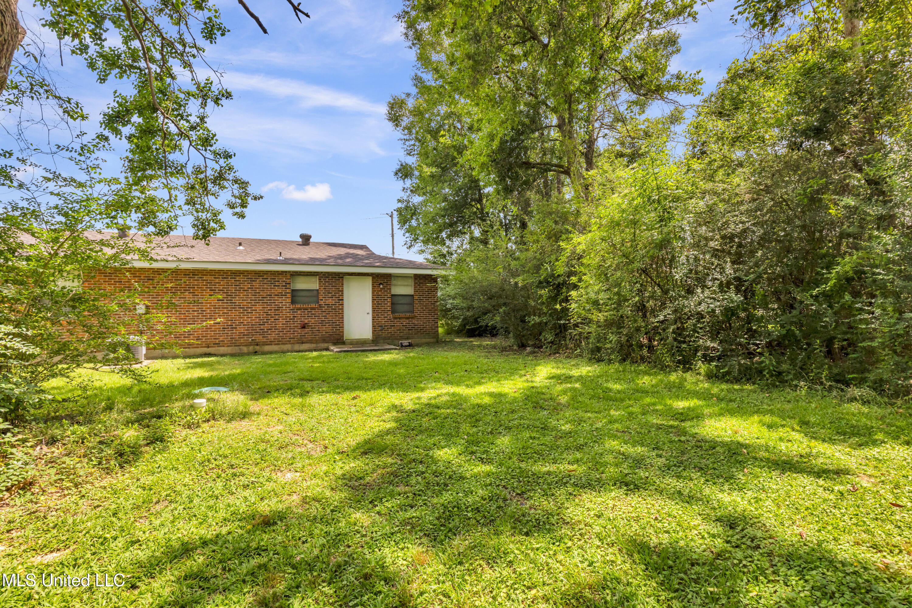 23027 Indian Ridge Road Property Photo 7