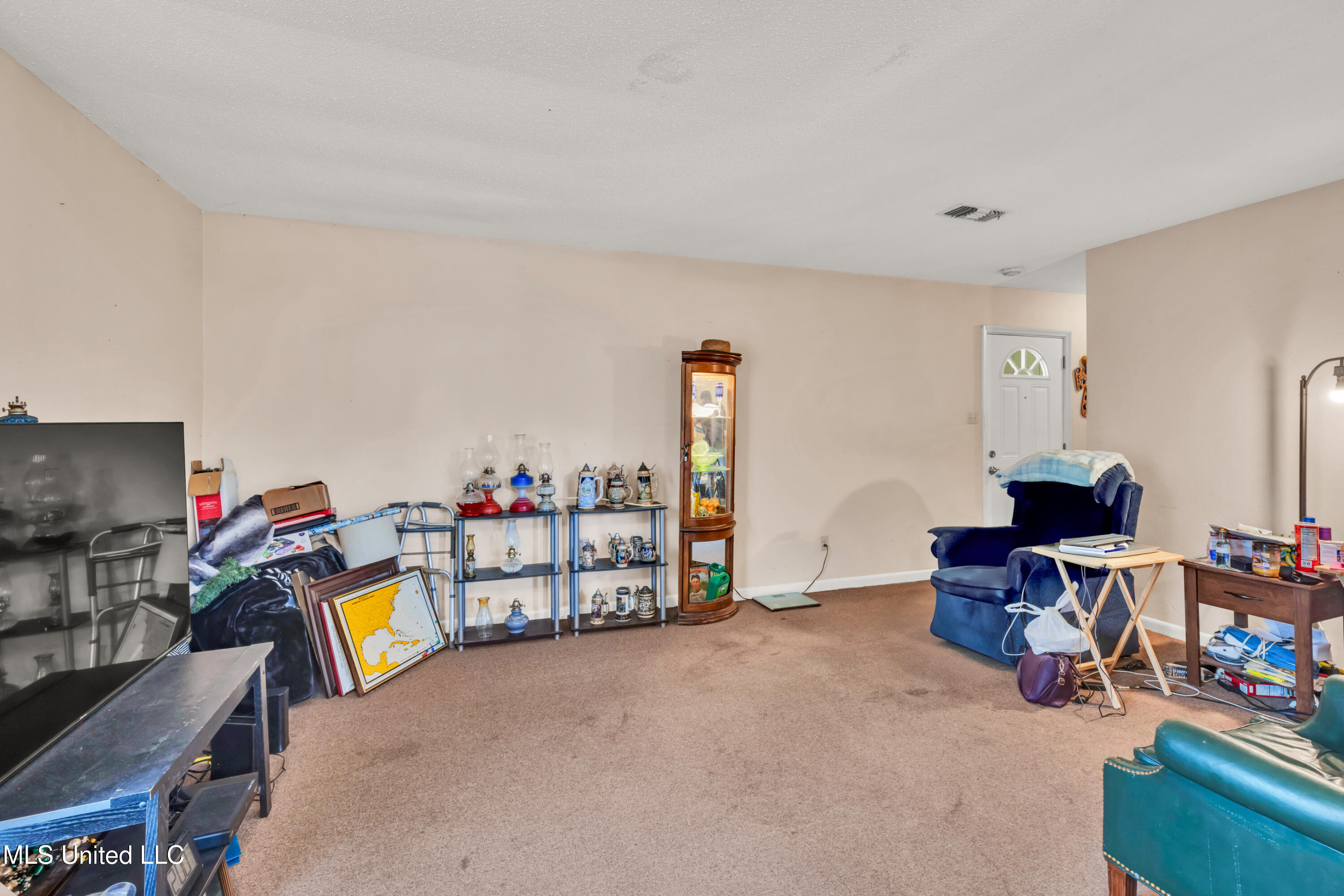 23027 Indian Ridge Road Property Photo 12