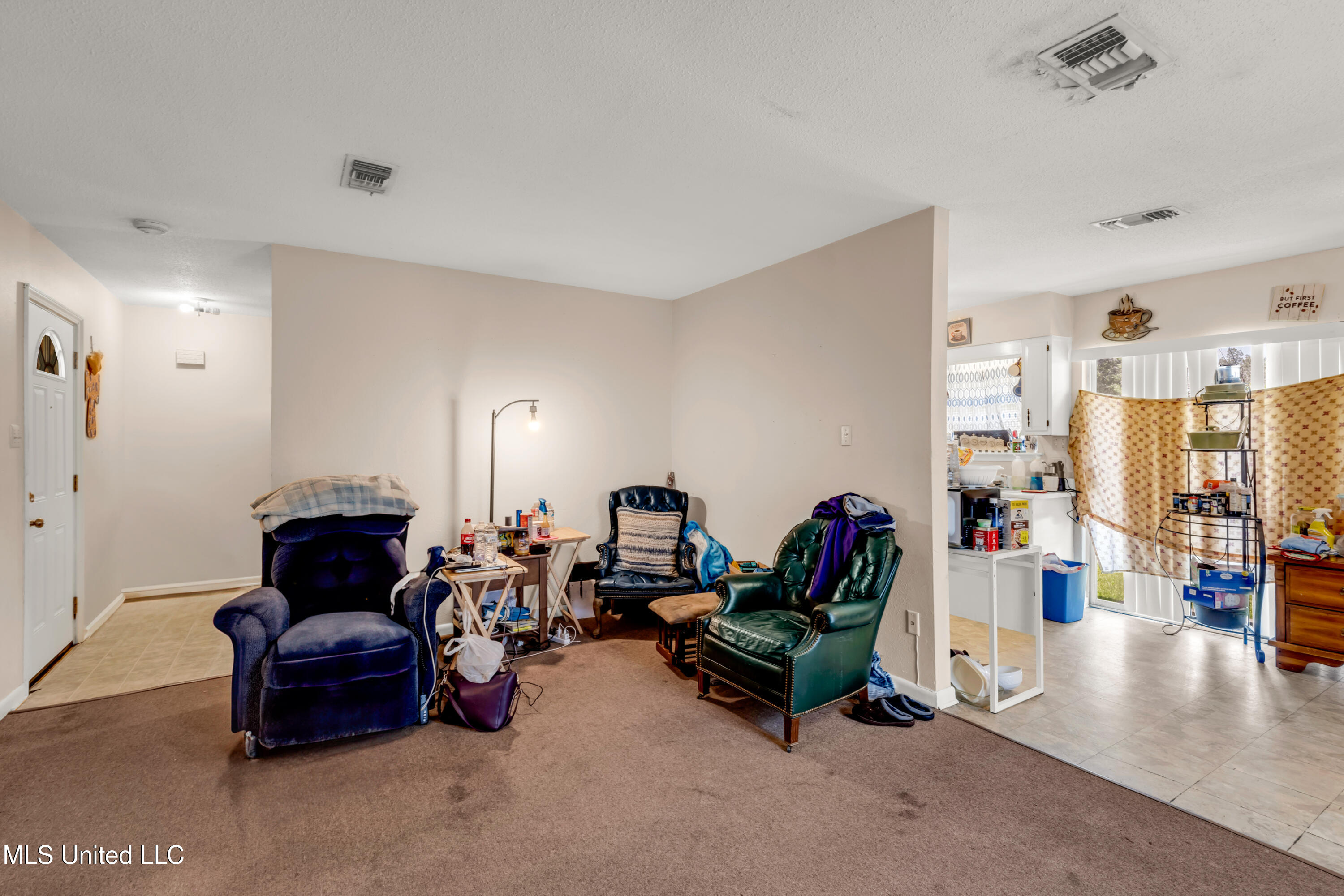 23027 Indian Ridge Road Property Photo 13