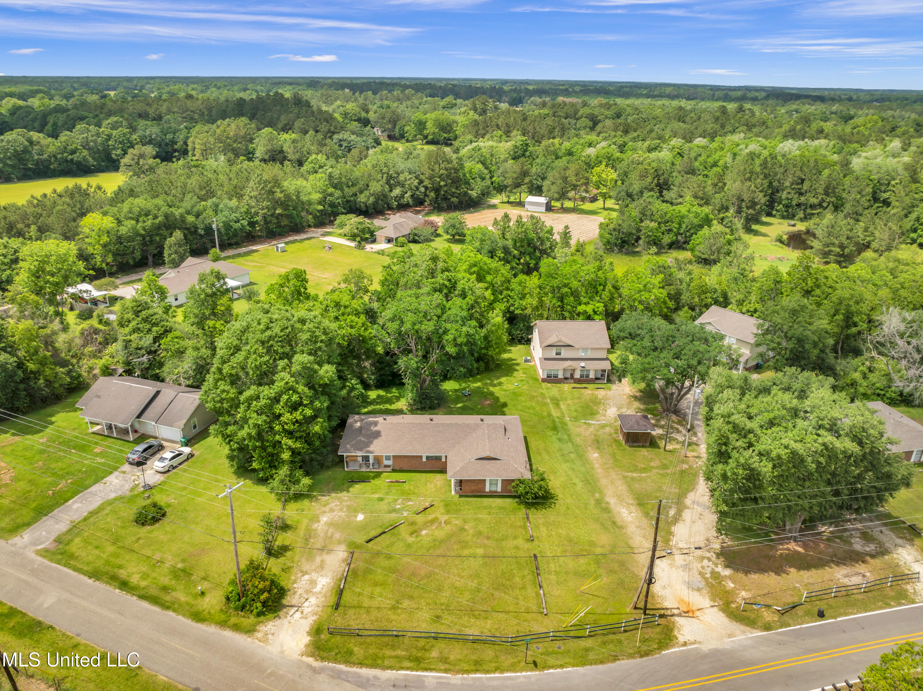 23027 Indian Ridge Road Property Photo 29