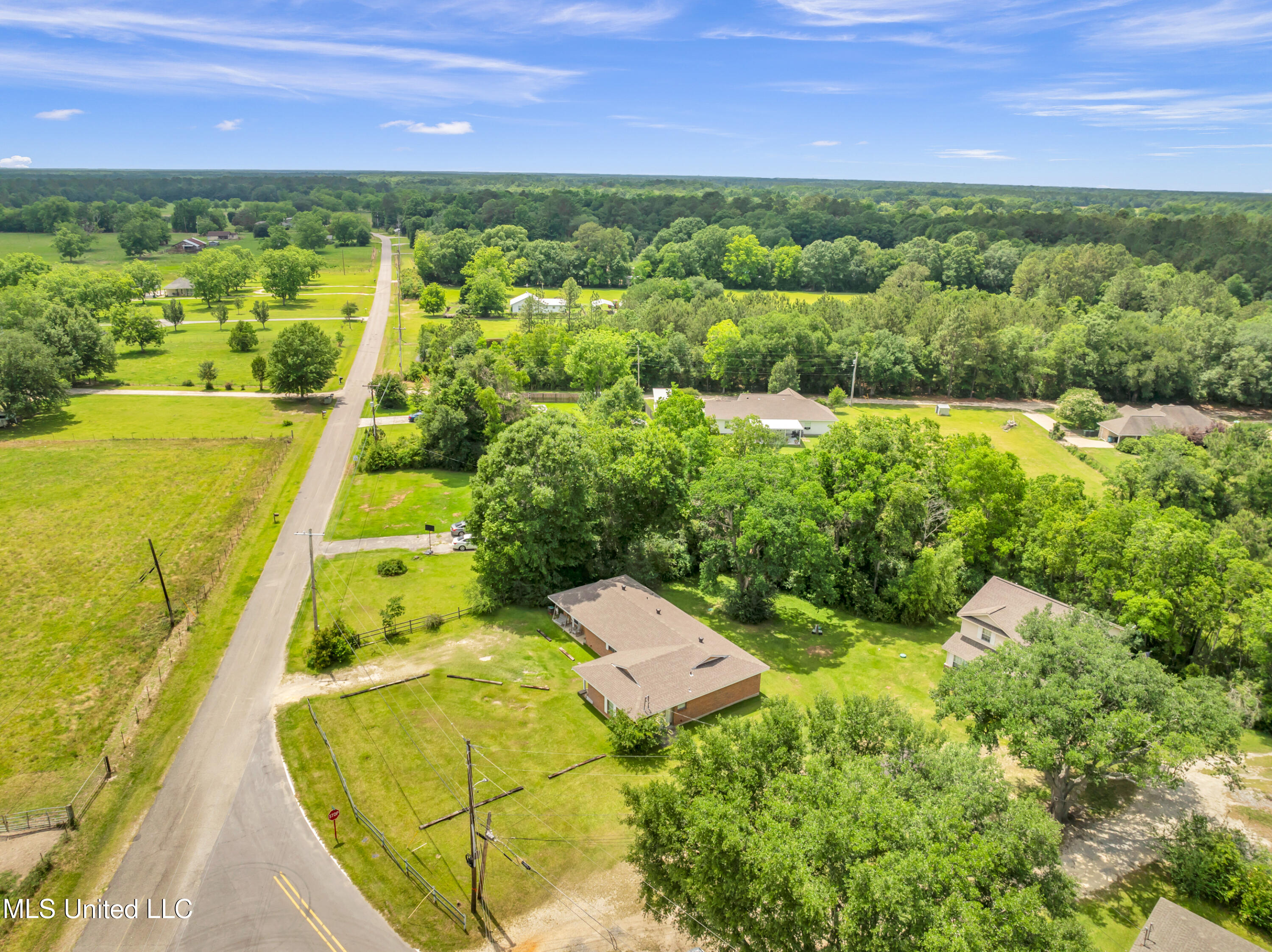 23027 Indian Ridge Road Property Photo 30