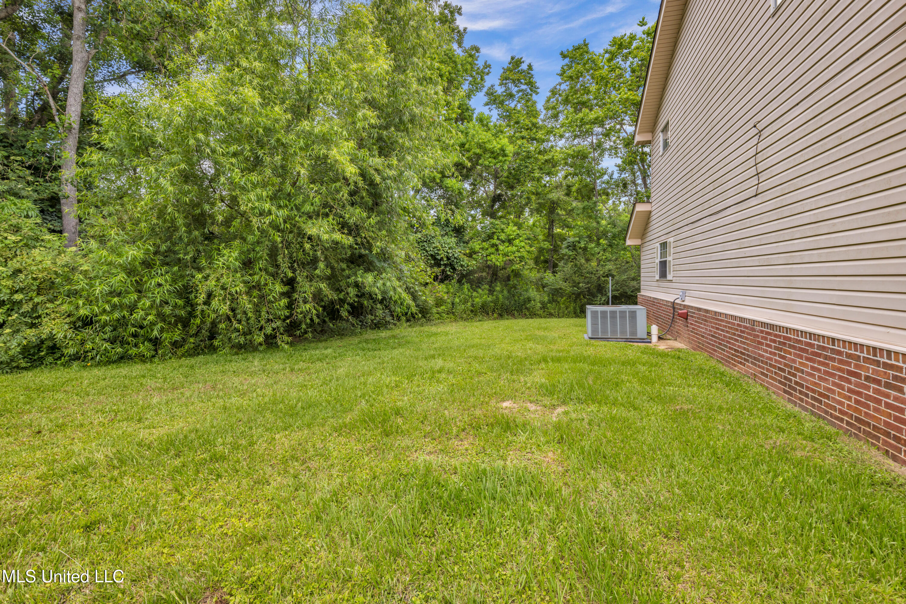 23027 Indian Ridge Road Property Photo 39