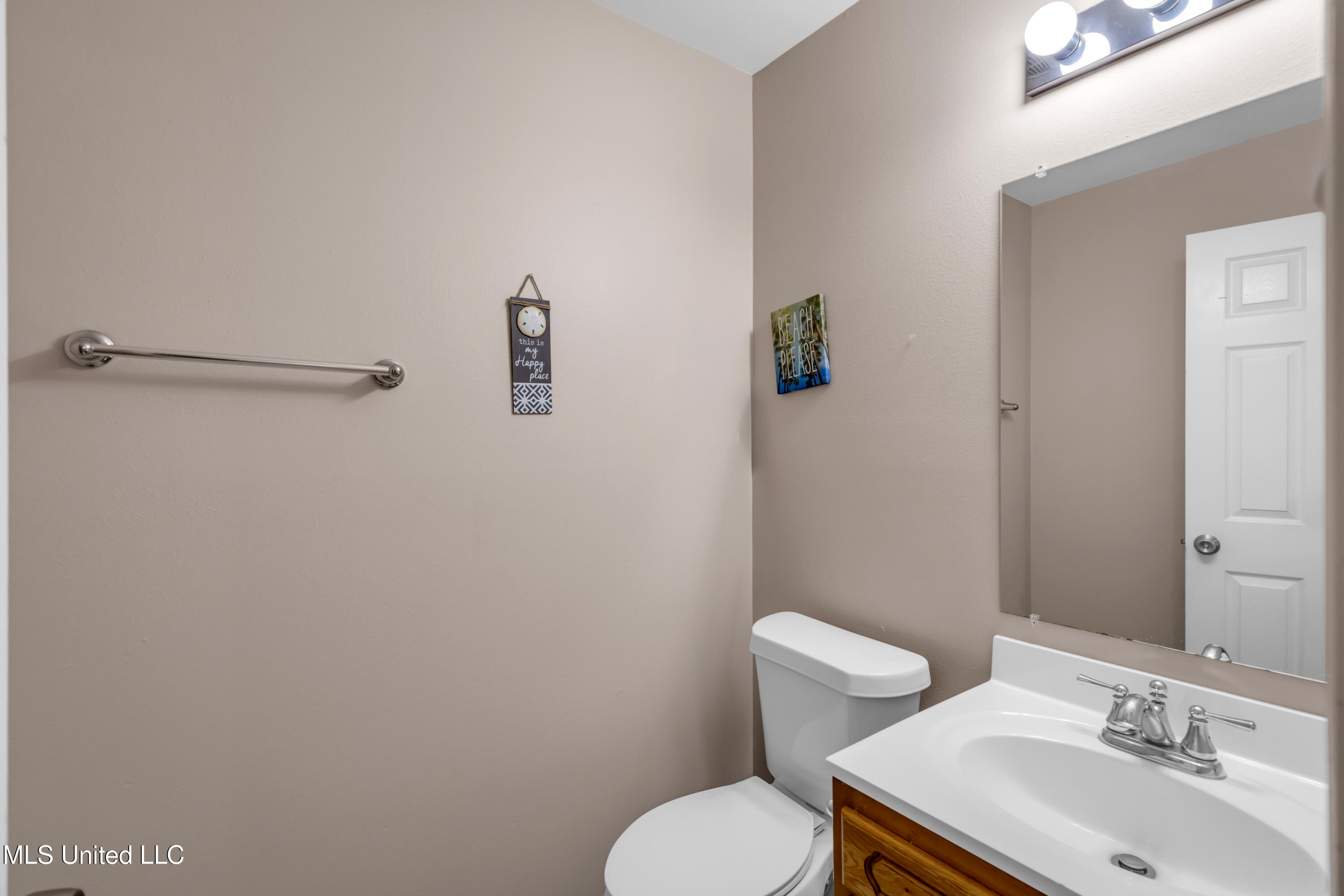 23027 Indian Ridge Road Property Photo 64