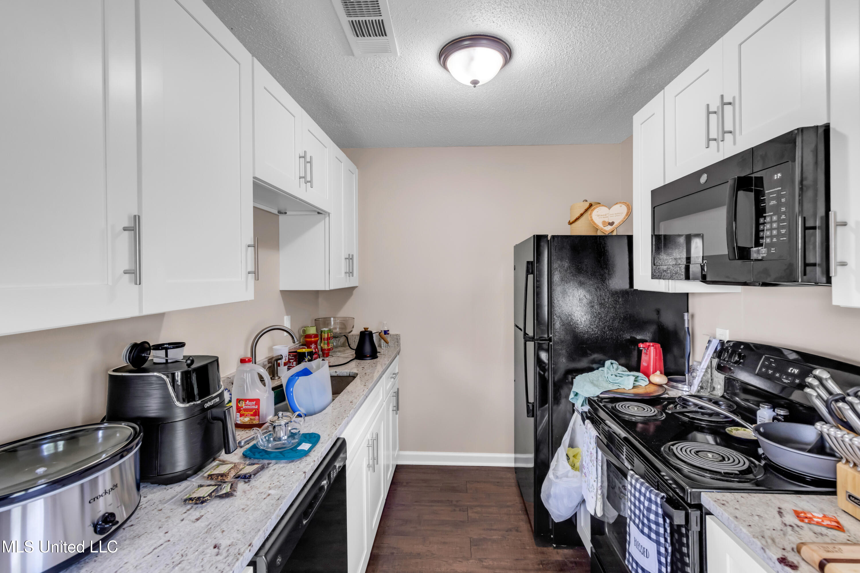 23027 Indian Ridge Road Property Photo 91