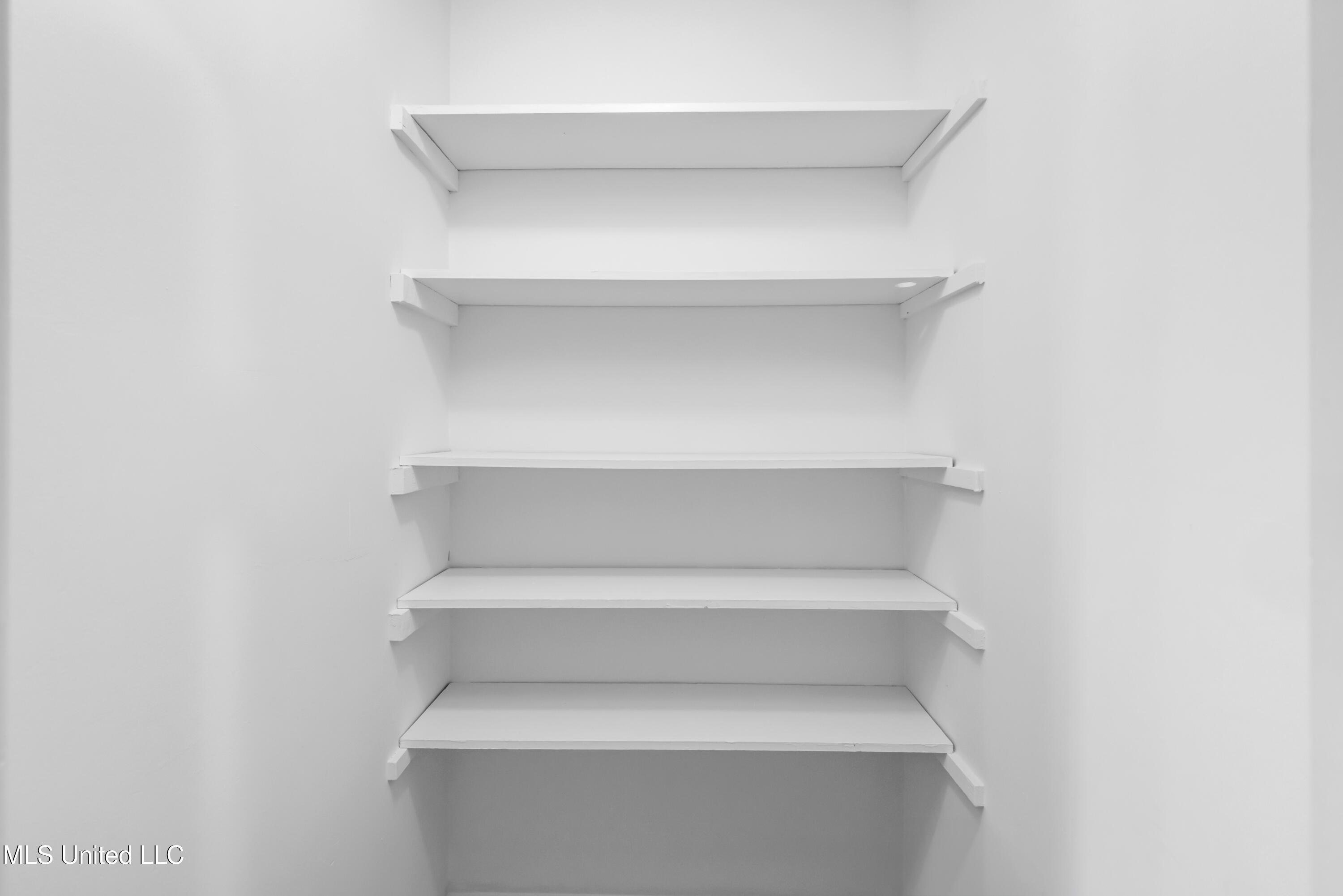 23027 Indian Ridge Road Property Photo 113