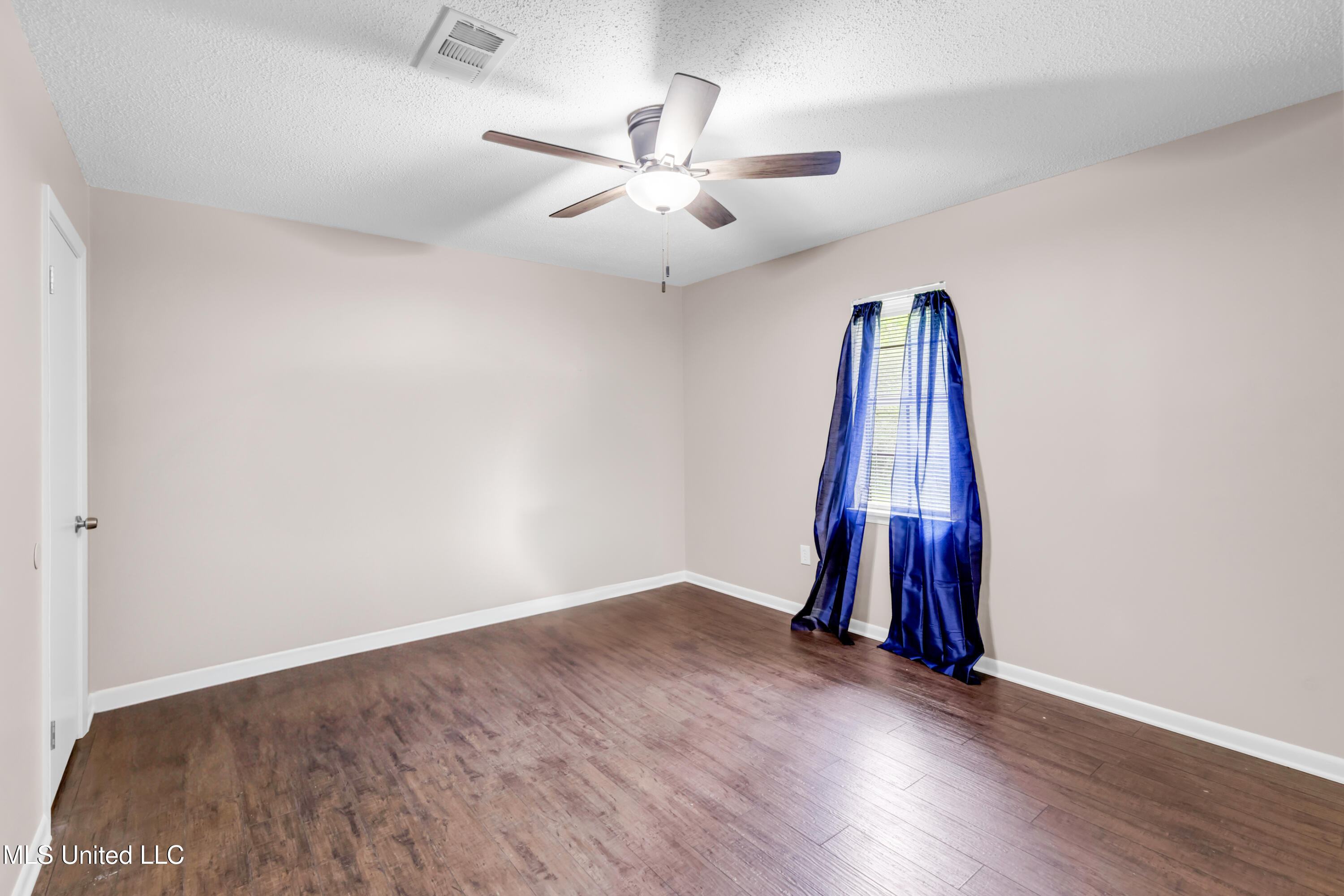 23027 Indian Ridge Road Property Photo 115