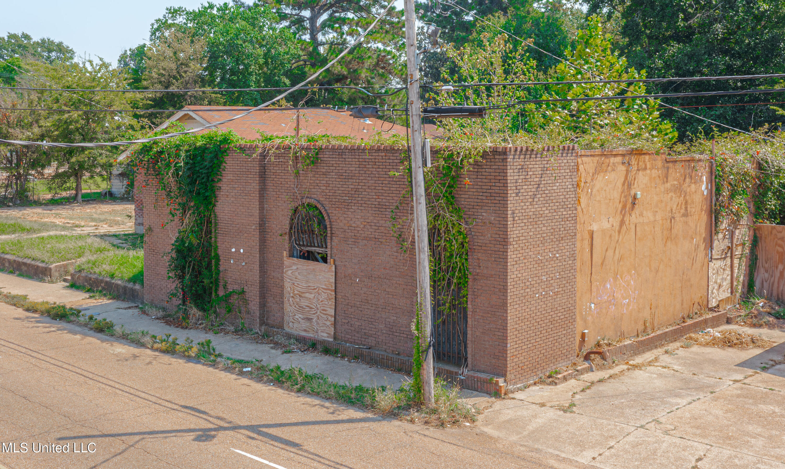 1314 University Boulevard Property Photo 3