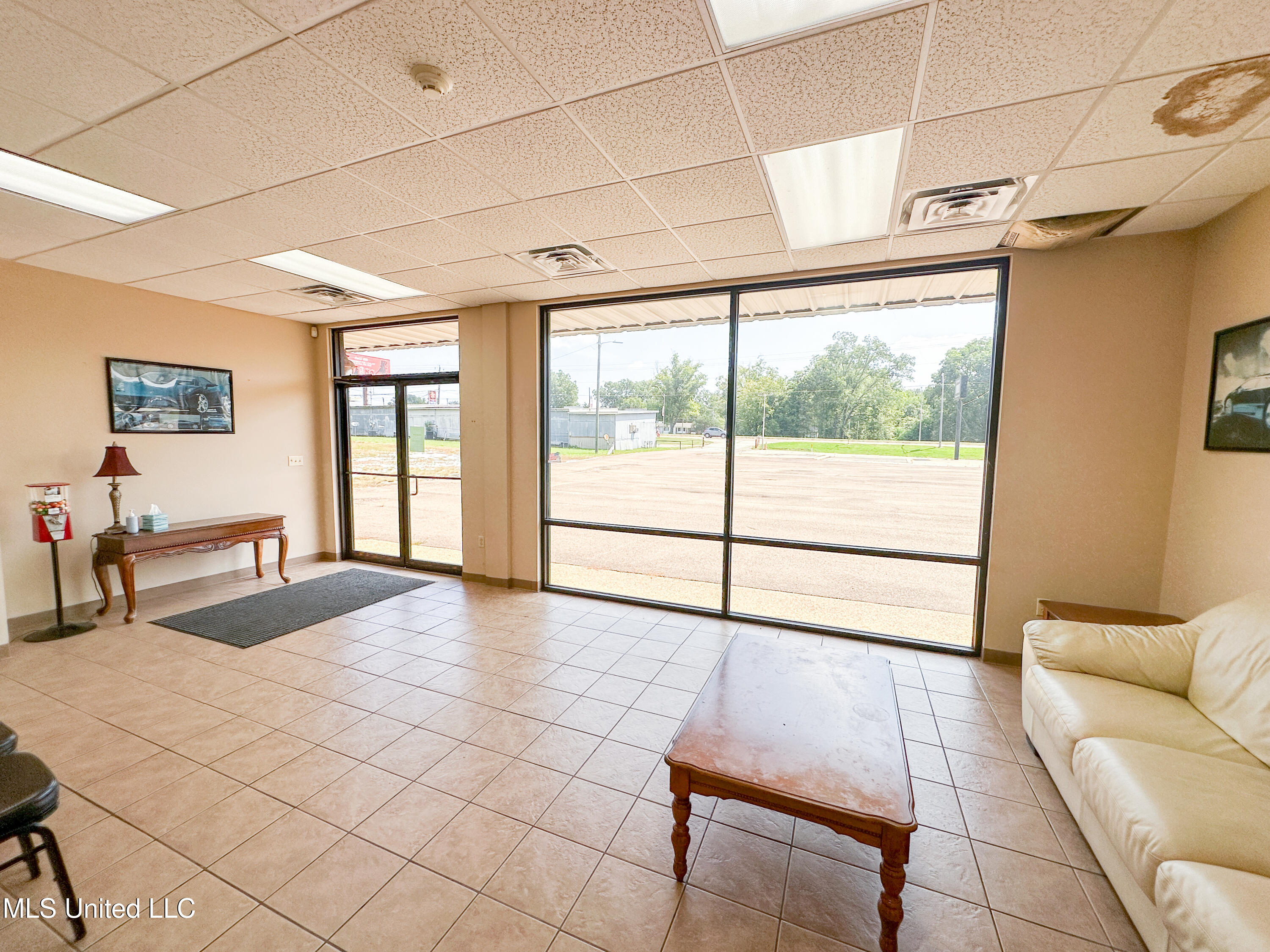 817 Highway 35 Property Photo 12