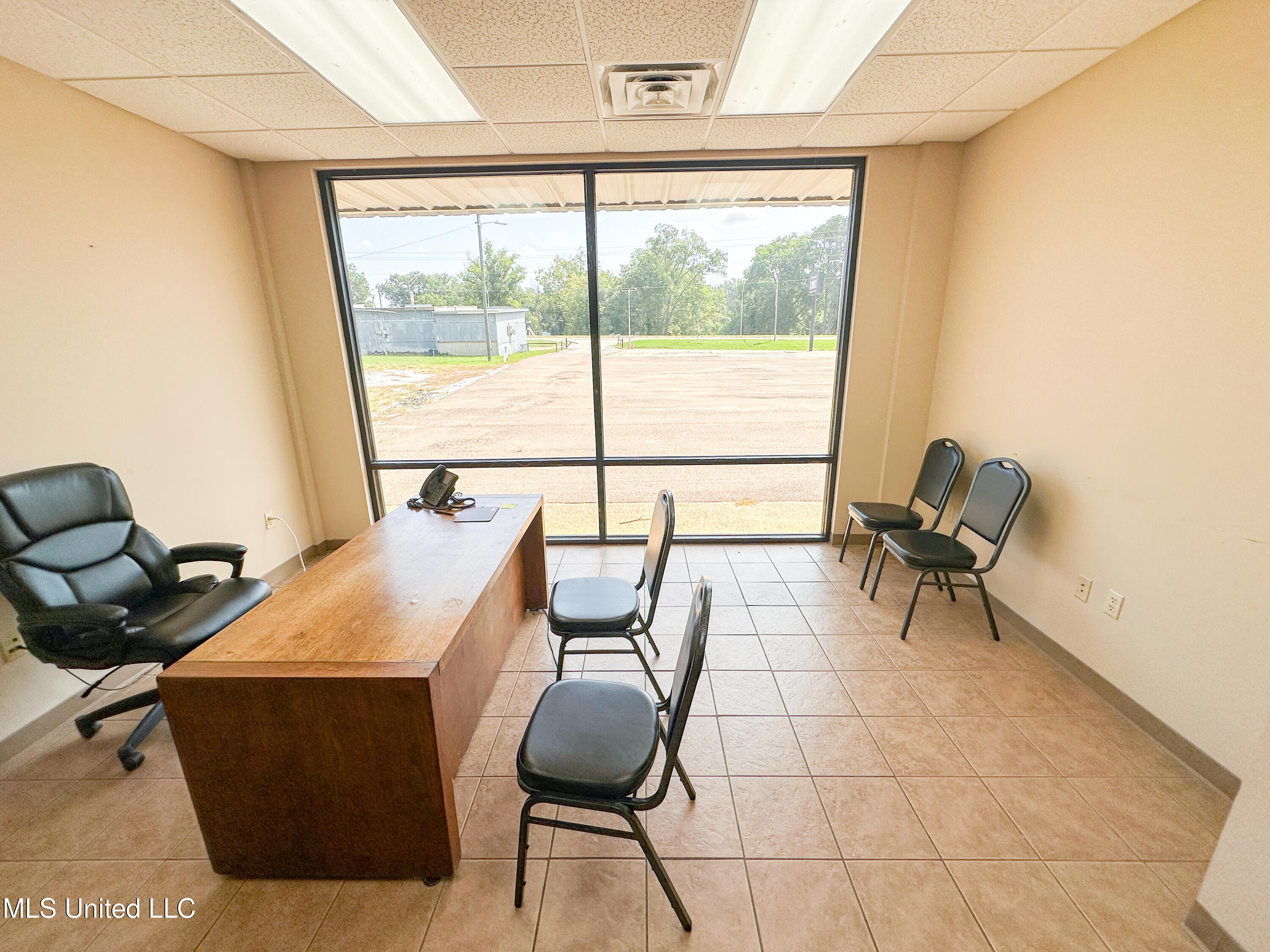 817 Highway 35 Property Photo 16