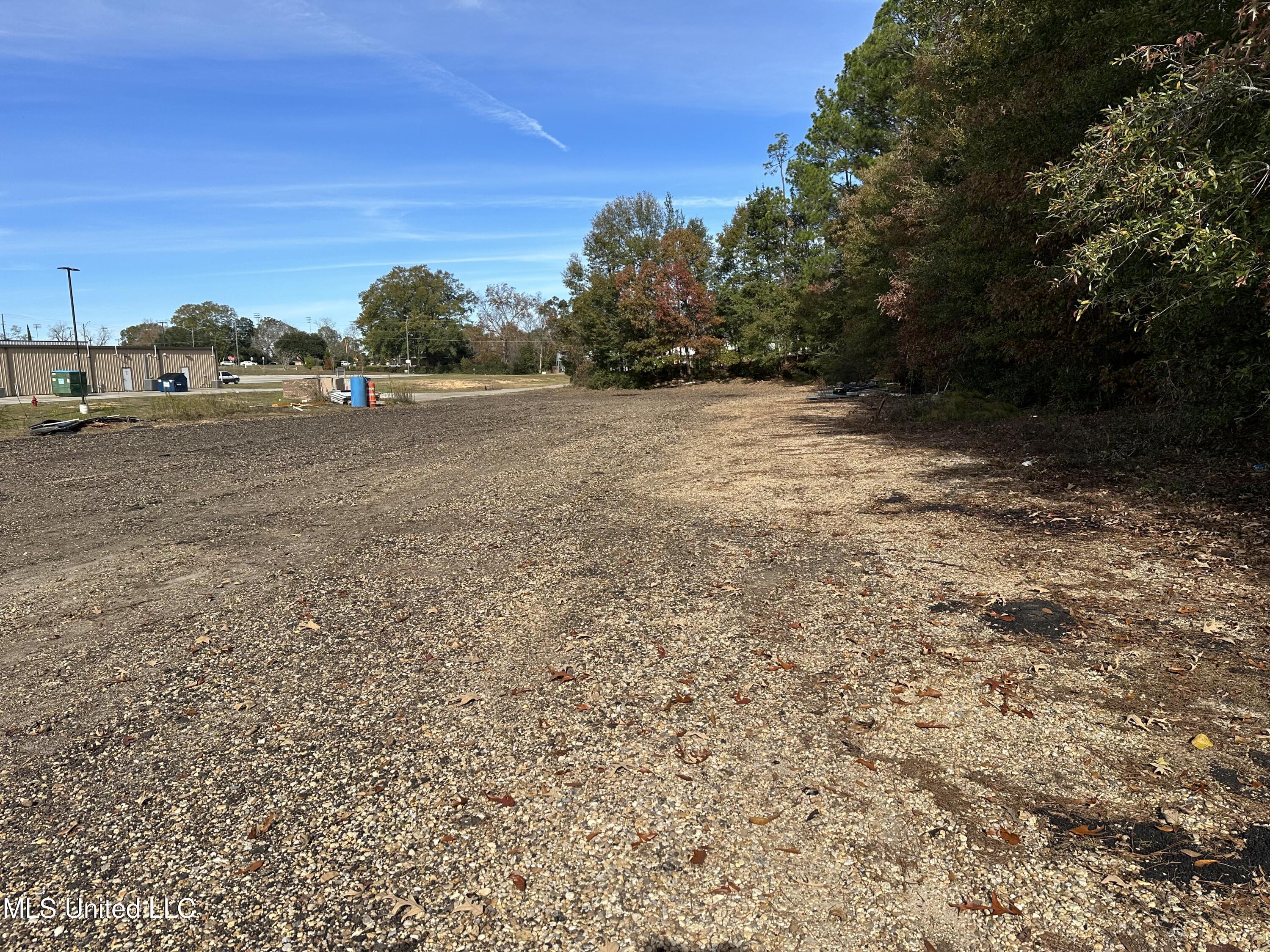 Nhn W North Street Property Photo 5