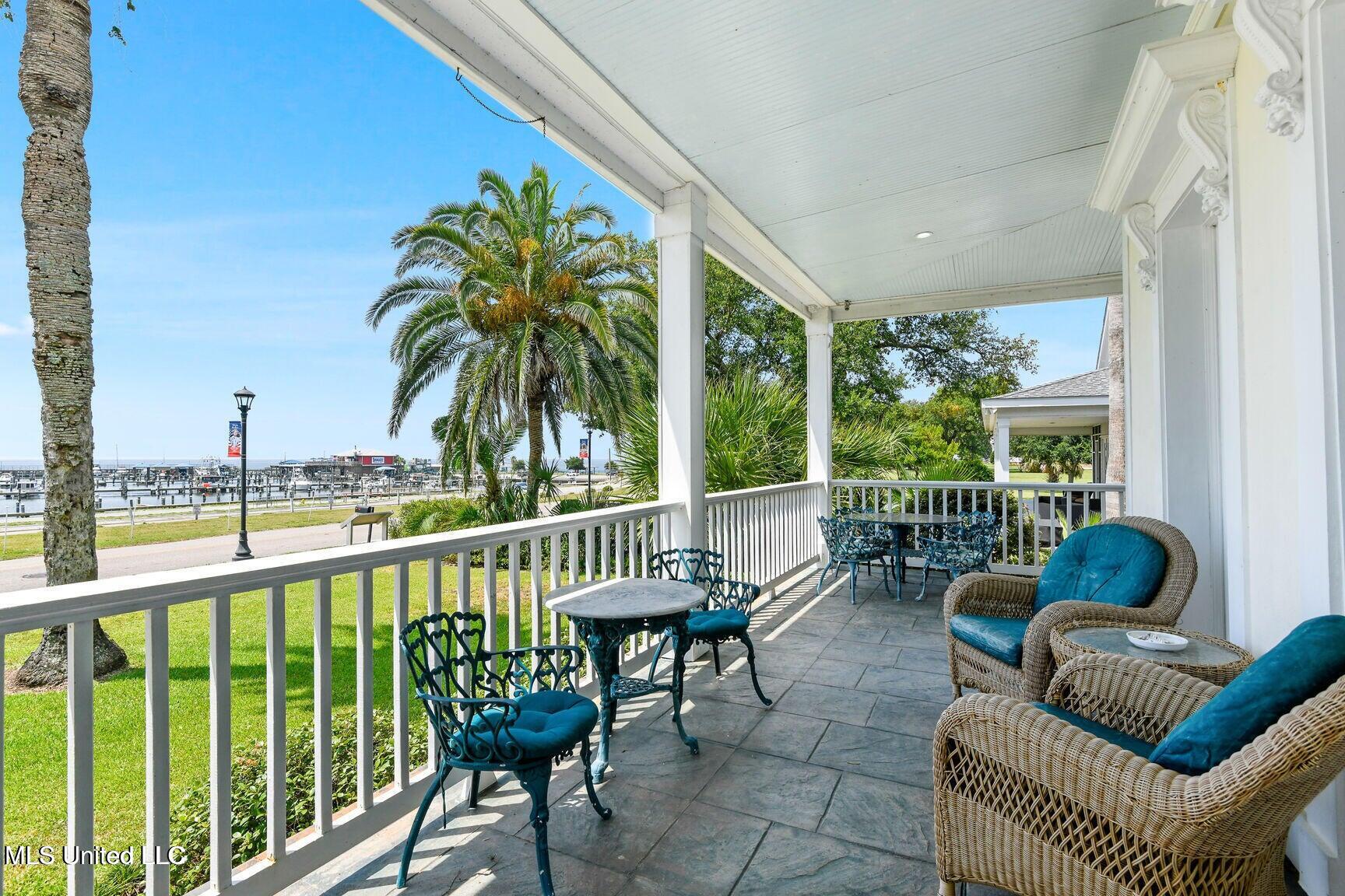 120 W Scenic Drive Property Photo 7