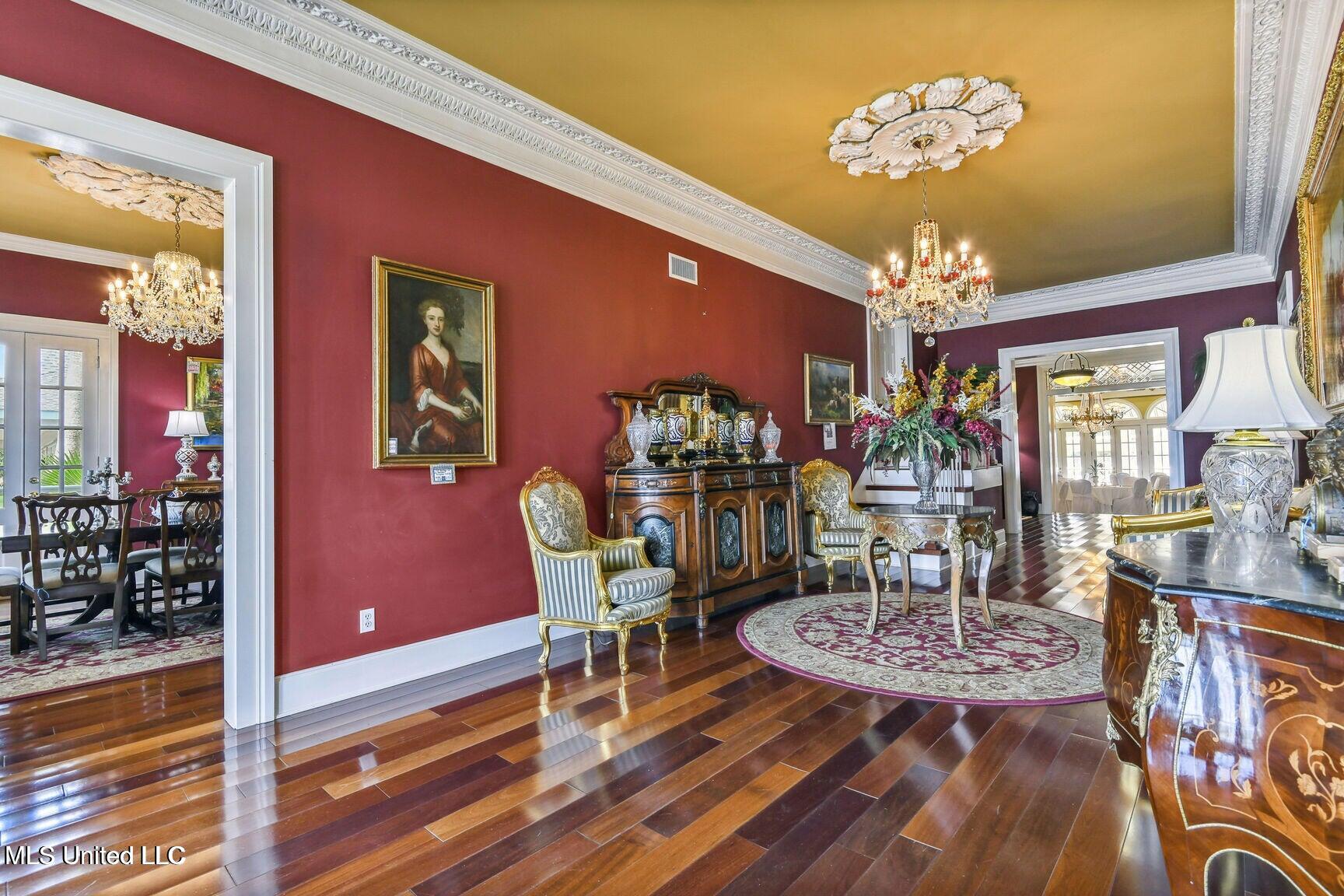 120 W Scenic Drive Property Photo 9