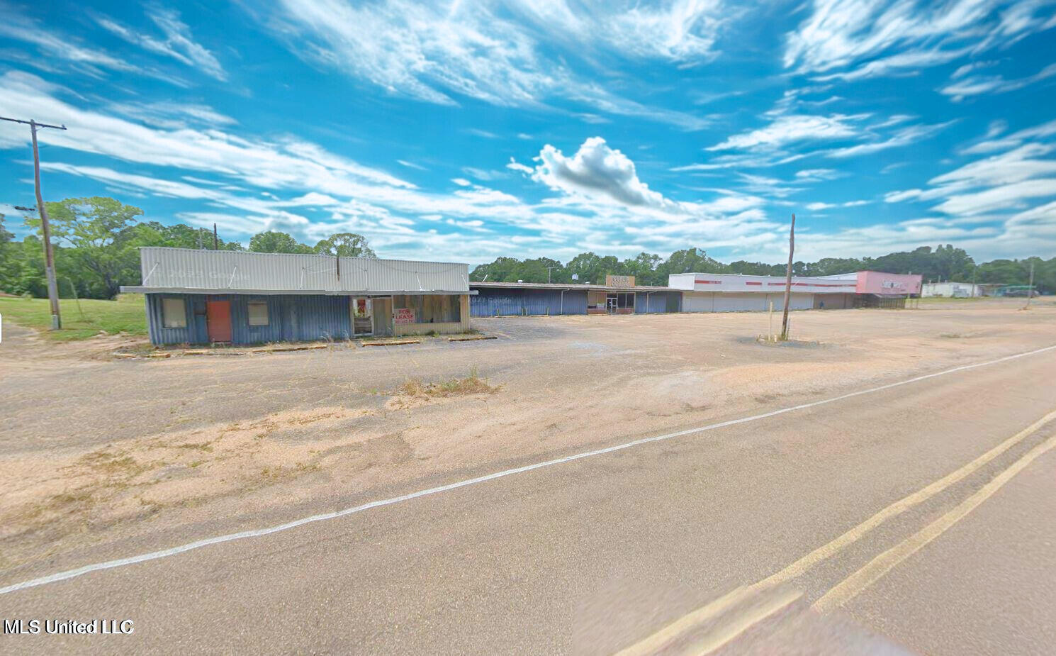 247 Cayuga Street Property Photo 2