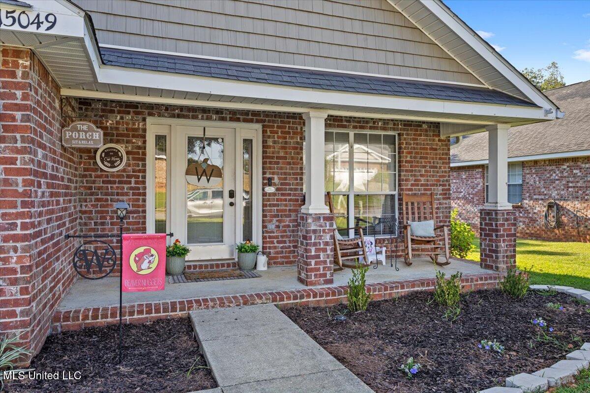 15049 Cedar Springs Drive Property Photo 4