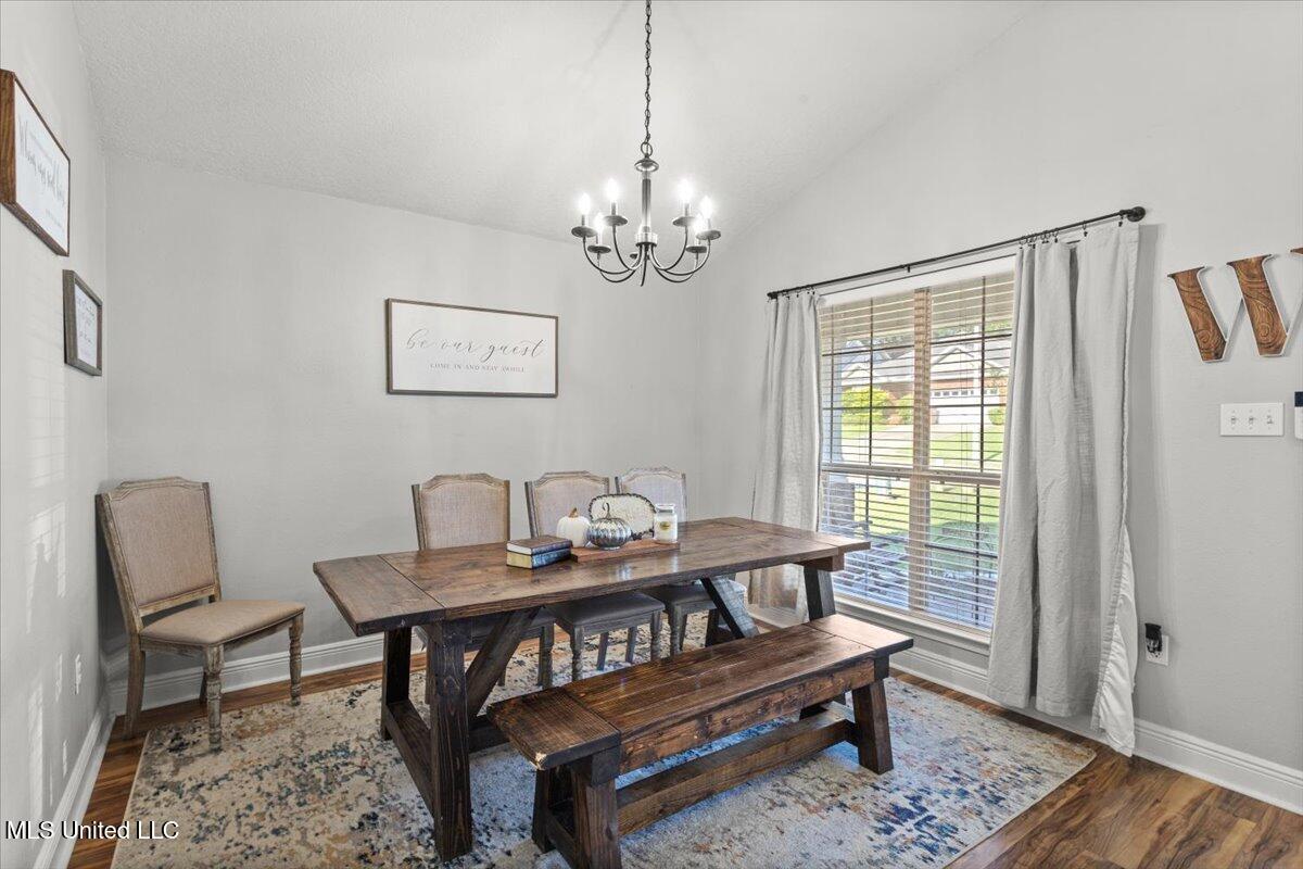 15049 Cedar Springs Drive Property Photo 6