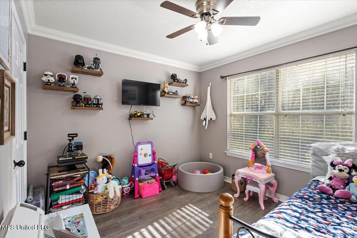 15049 Cedar Springs Drive Property Photo 12