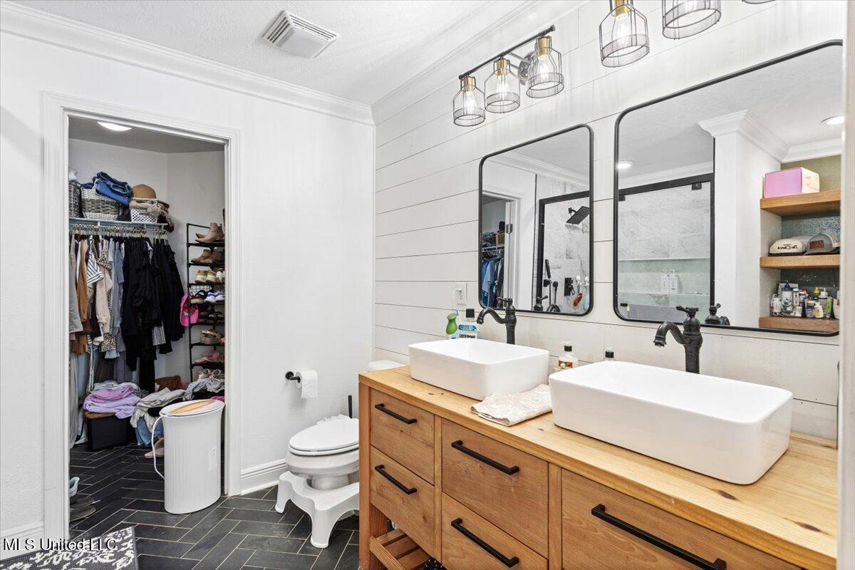 15049 Cedar Springs Drive Property Photo 16