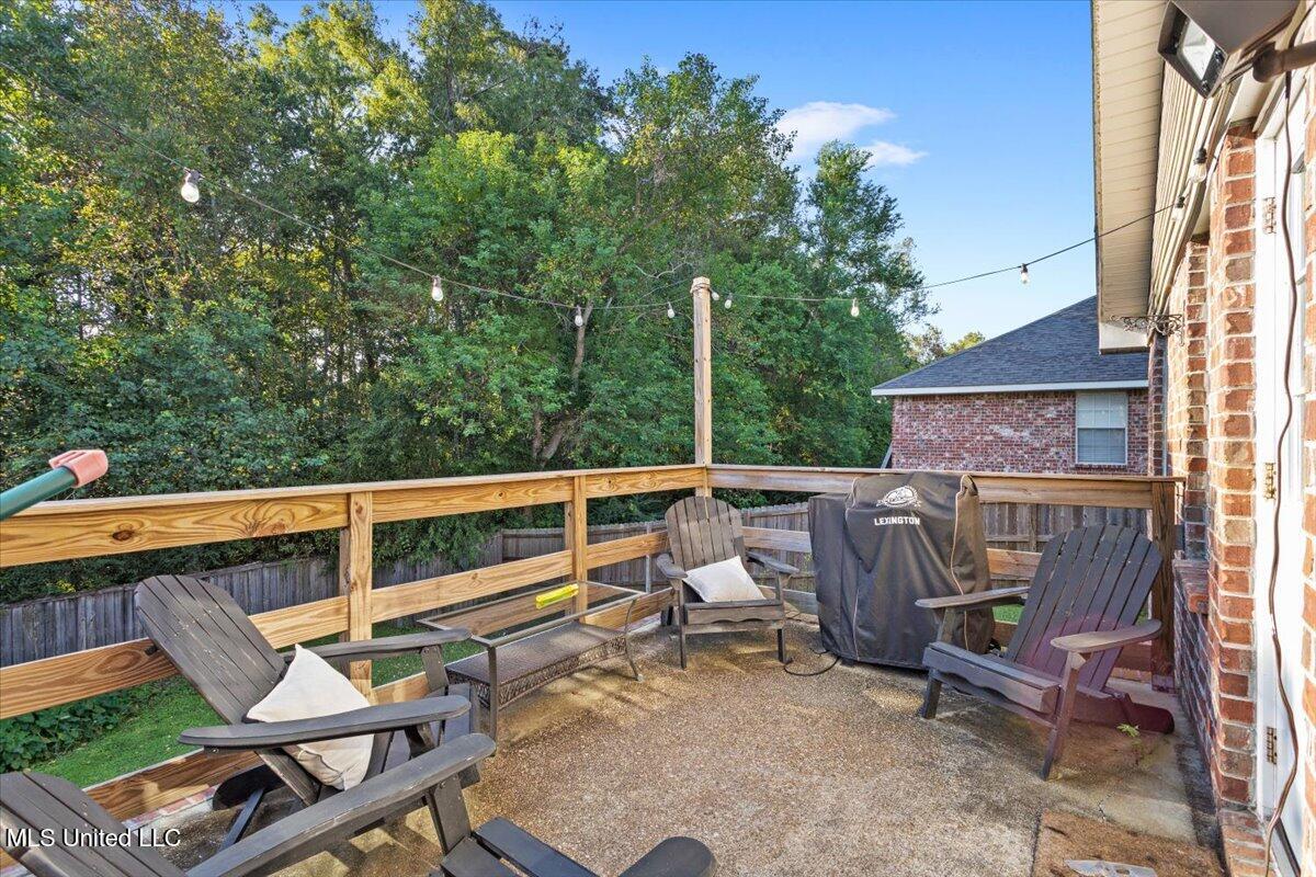 15049 Cedar Springs Drive Property Photo 21