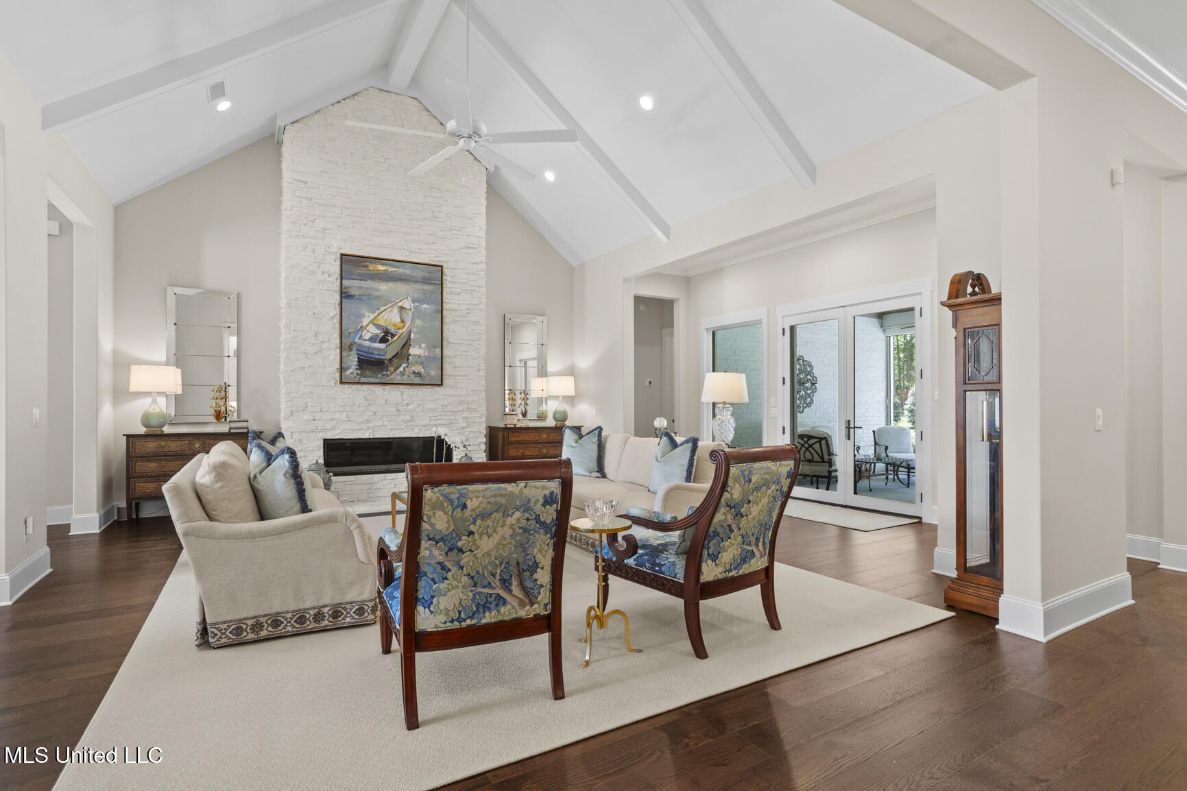 502 Cypress Cove Property Photo 5