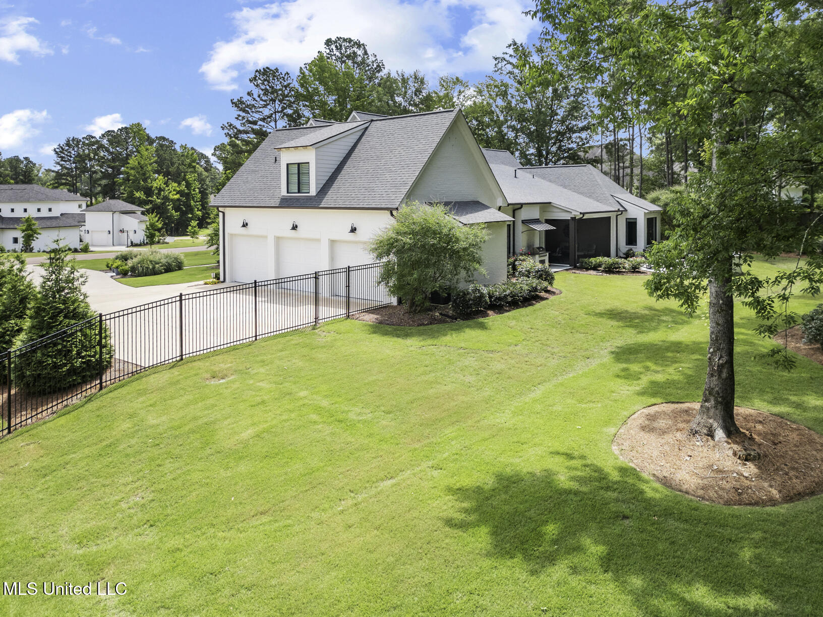 502 Cypress Cove Property Photo 39