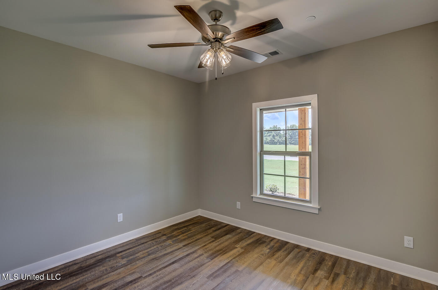 1634 Tributary Drive Property Photo 7