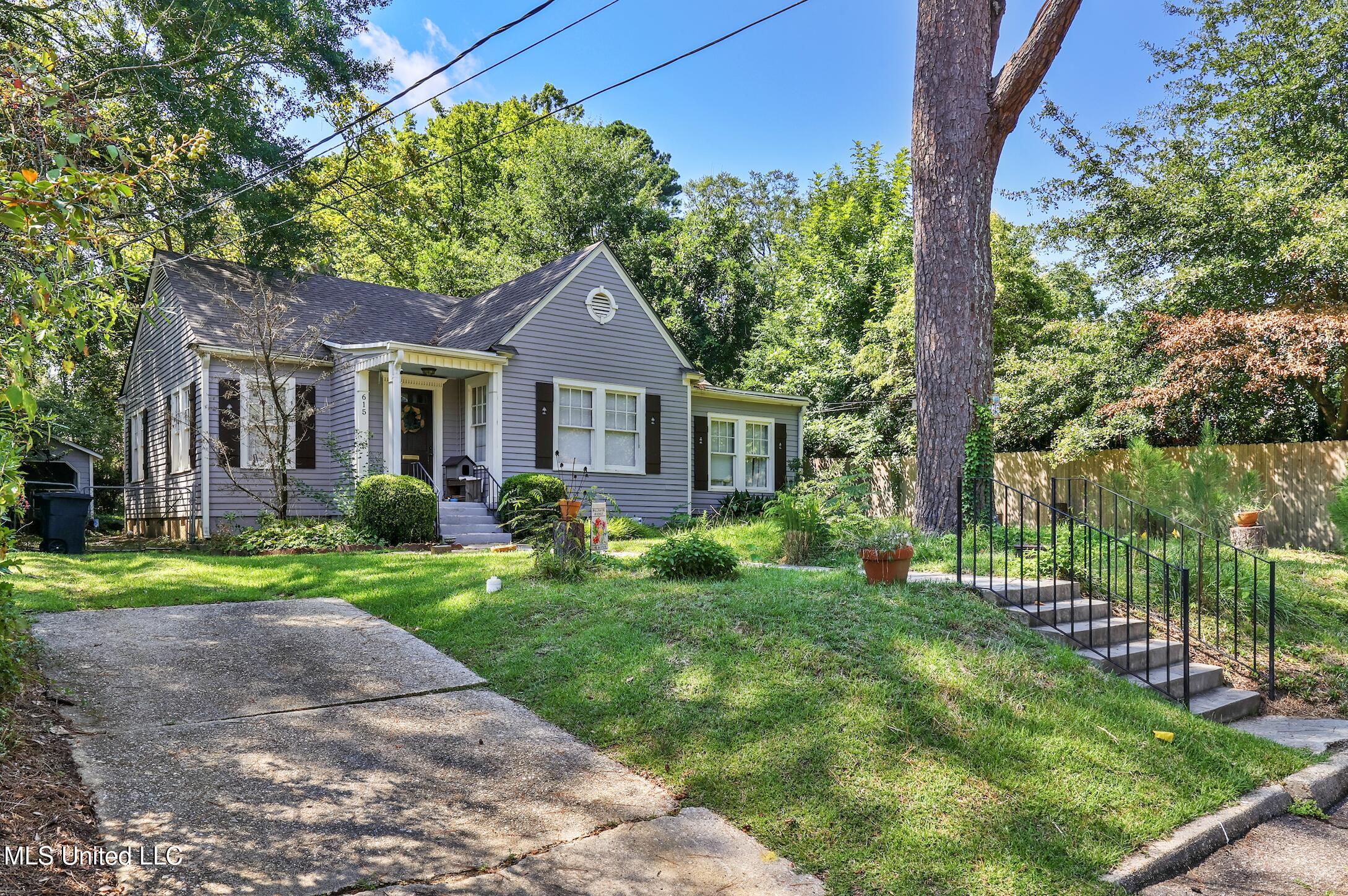 615 Mohawk Avenue Property Photo 1