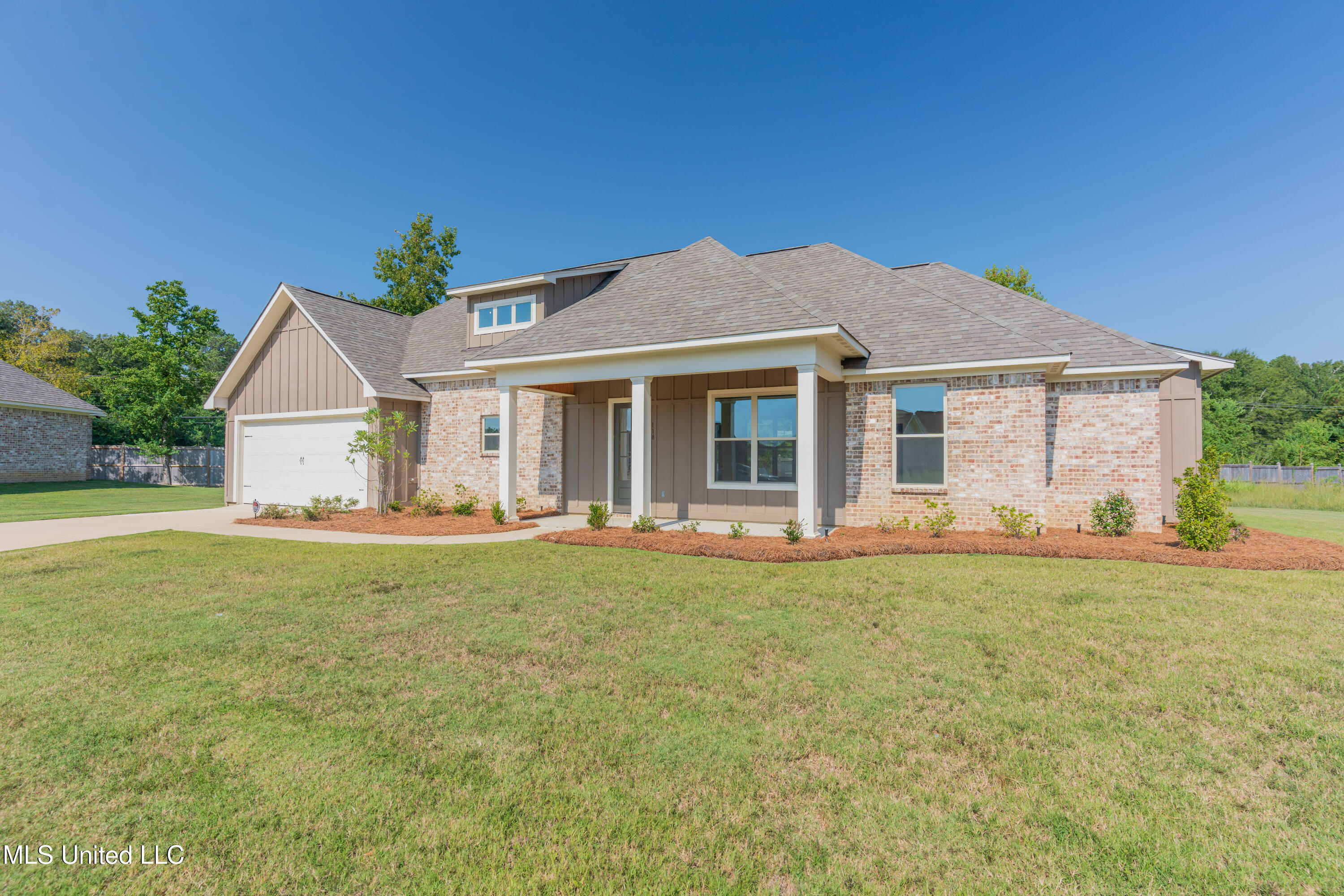 118 Trace Pointe Place Property Photo 4