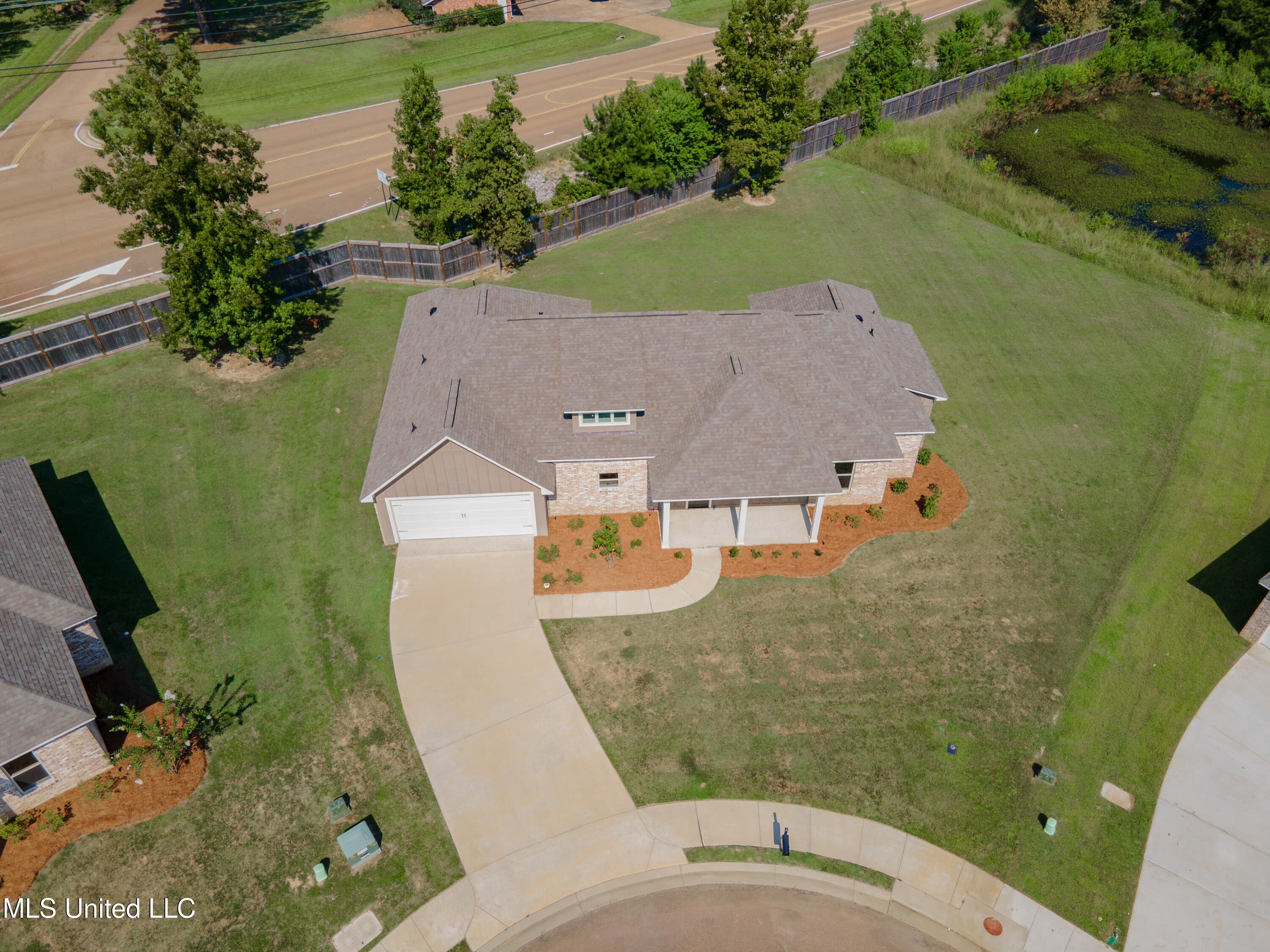 118 Trace Pointe Place Property Photo 9